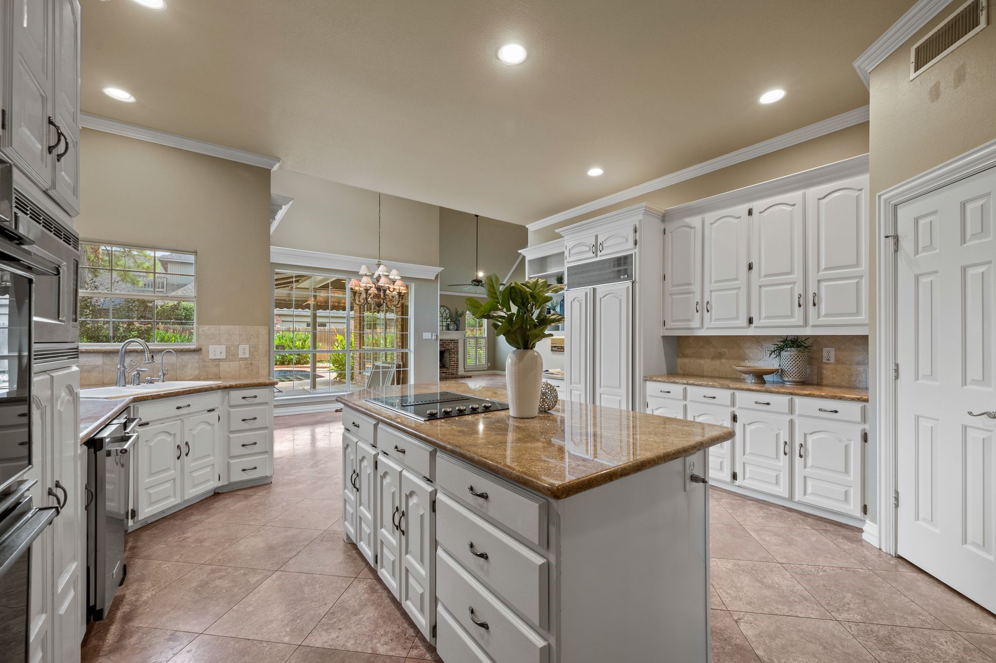 2705 Summertree Lane