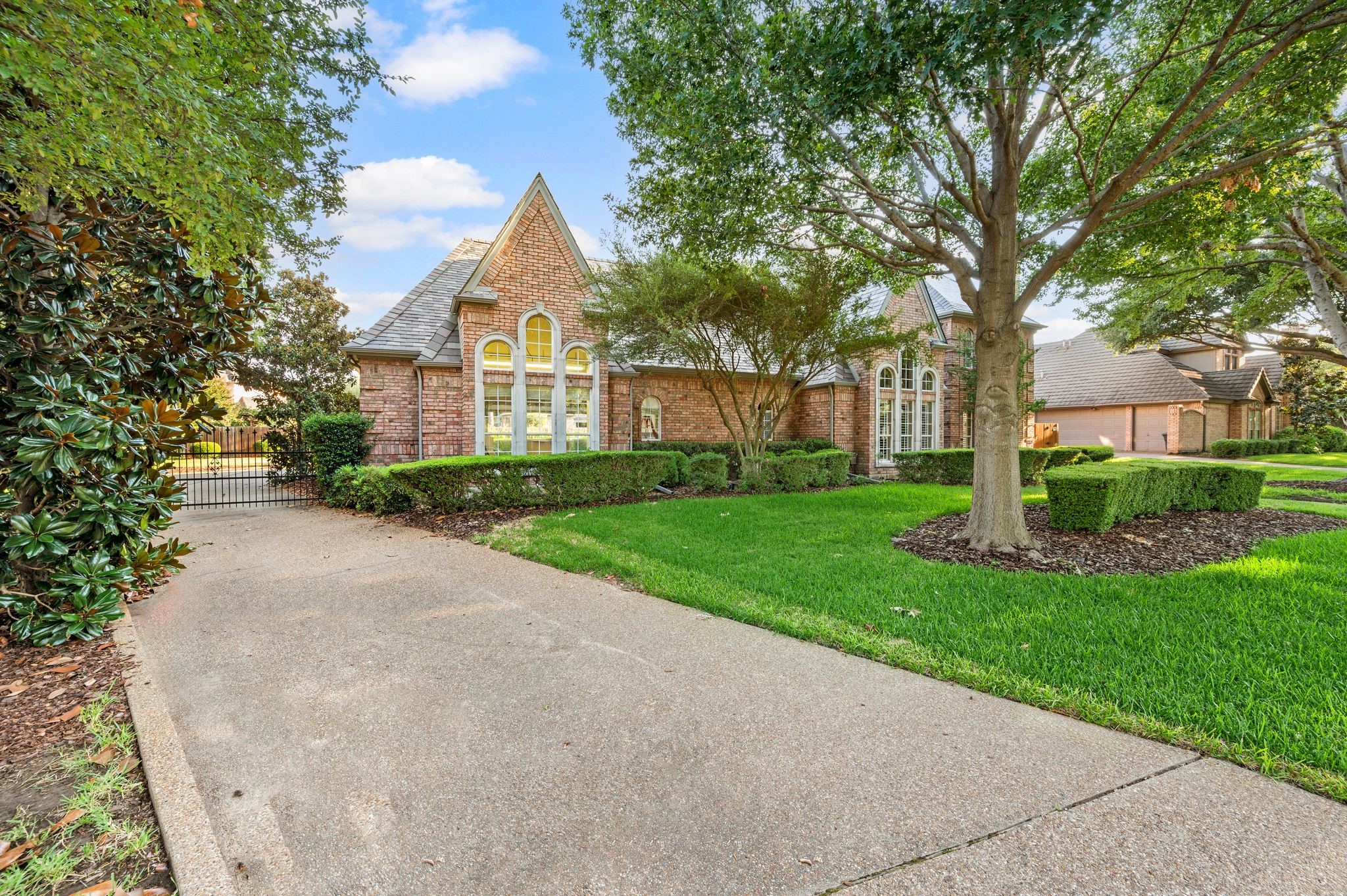 2705 Summertree Lane