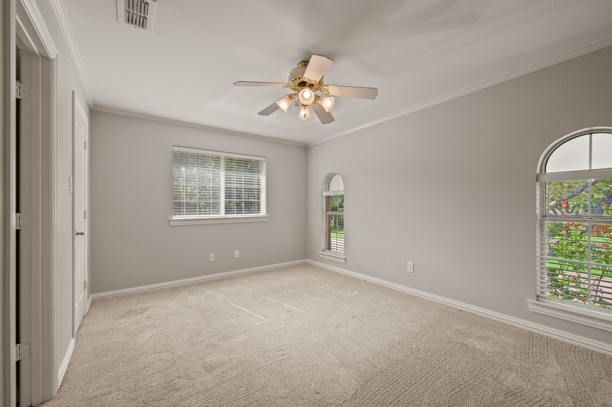 2705 Summertree Lane