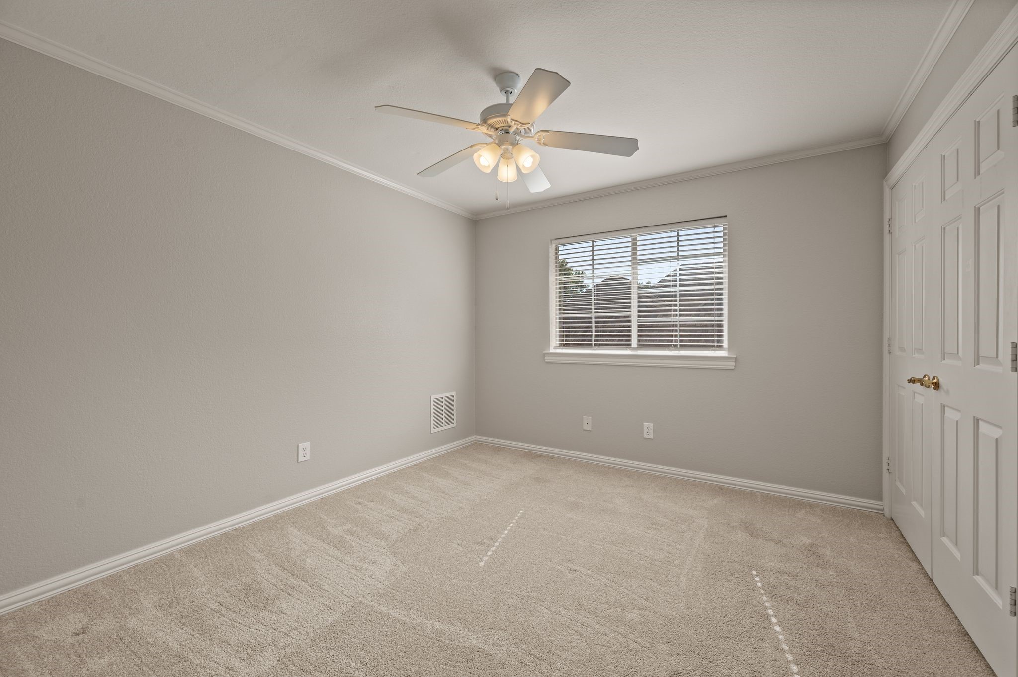 2705 Summertree Lane