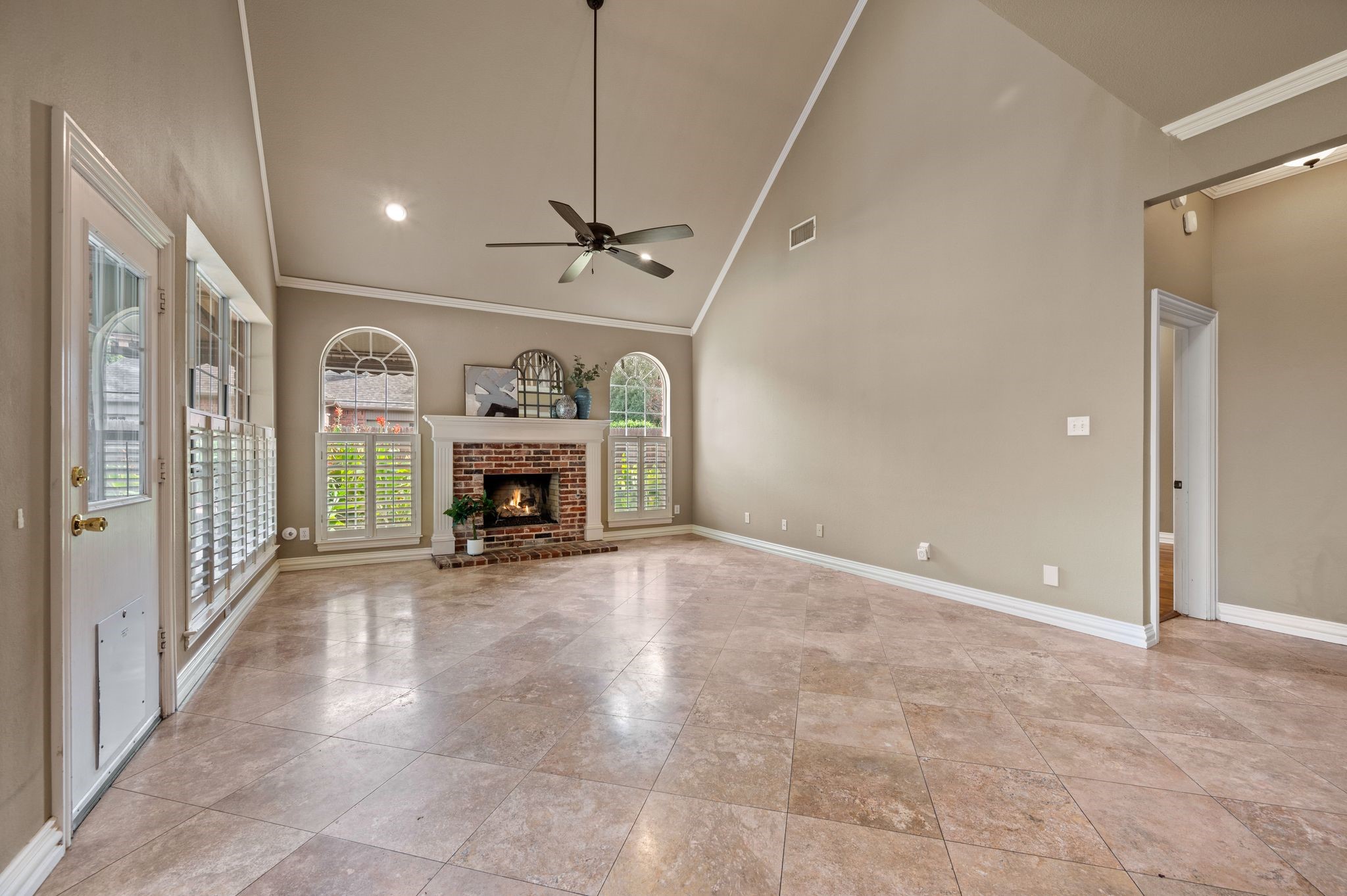 2705 Summertree Lane