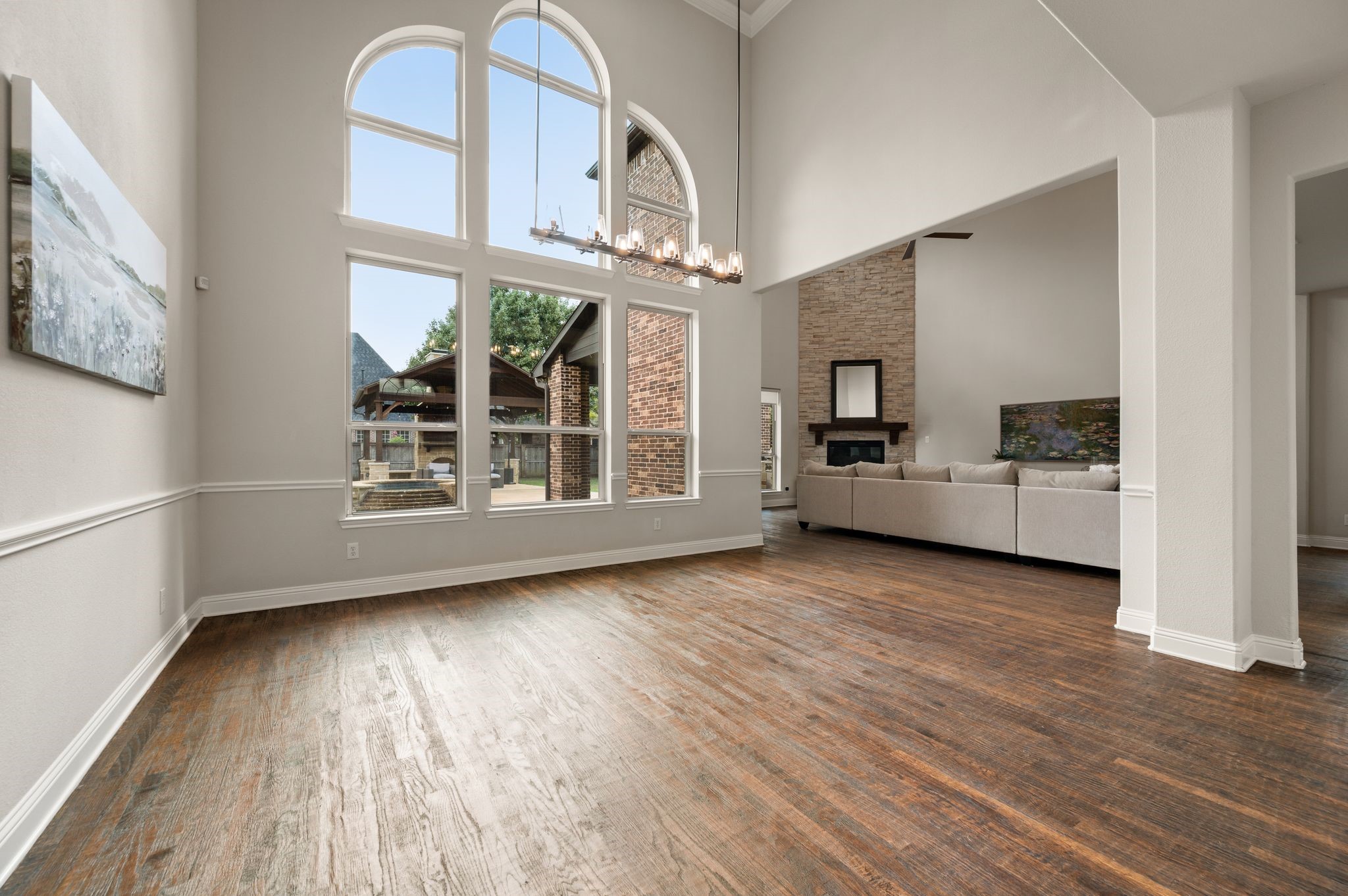 1813 Grosvenor Green