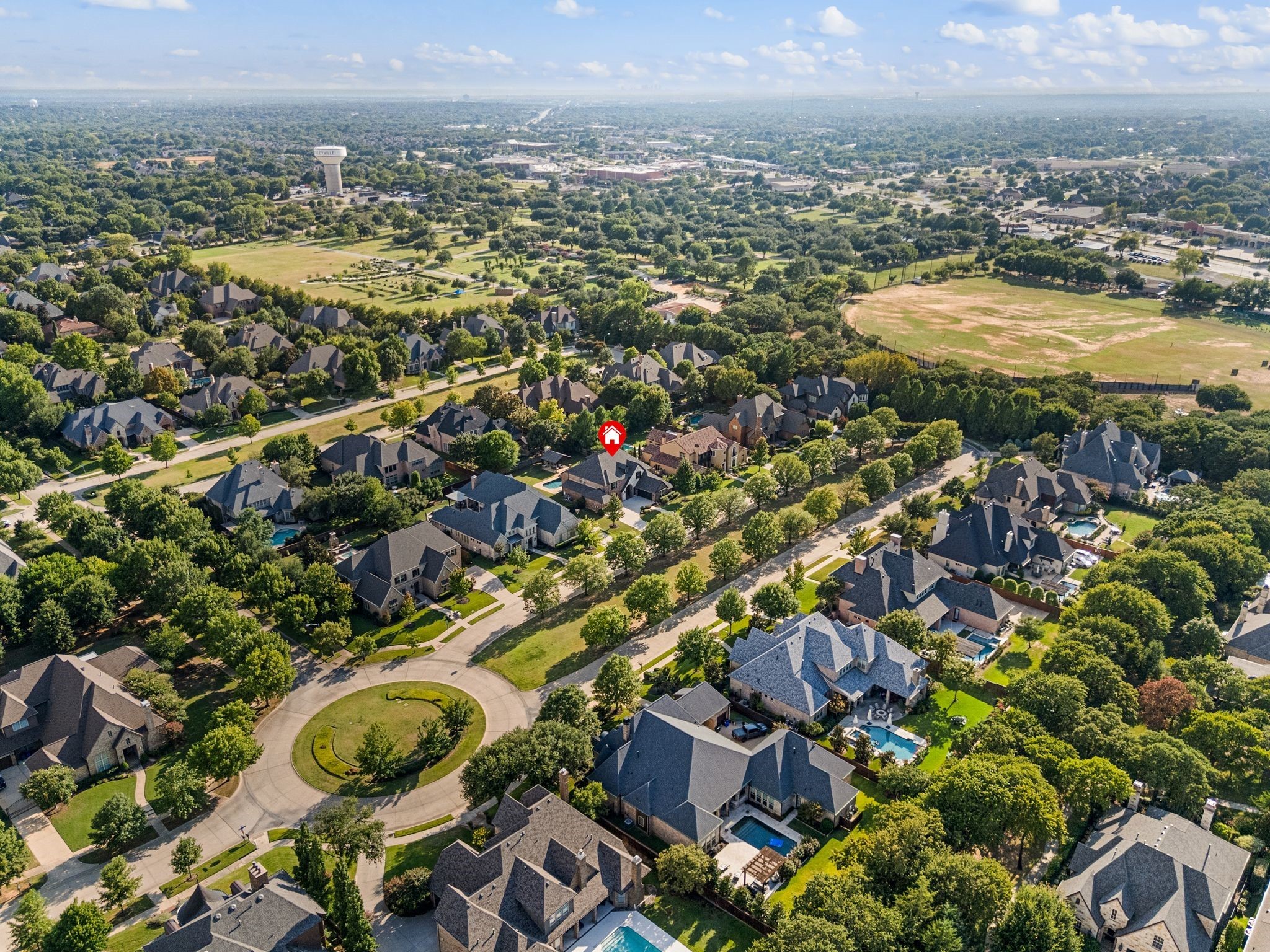 1813 Grosvenor Green