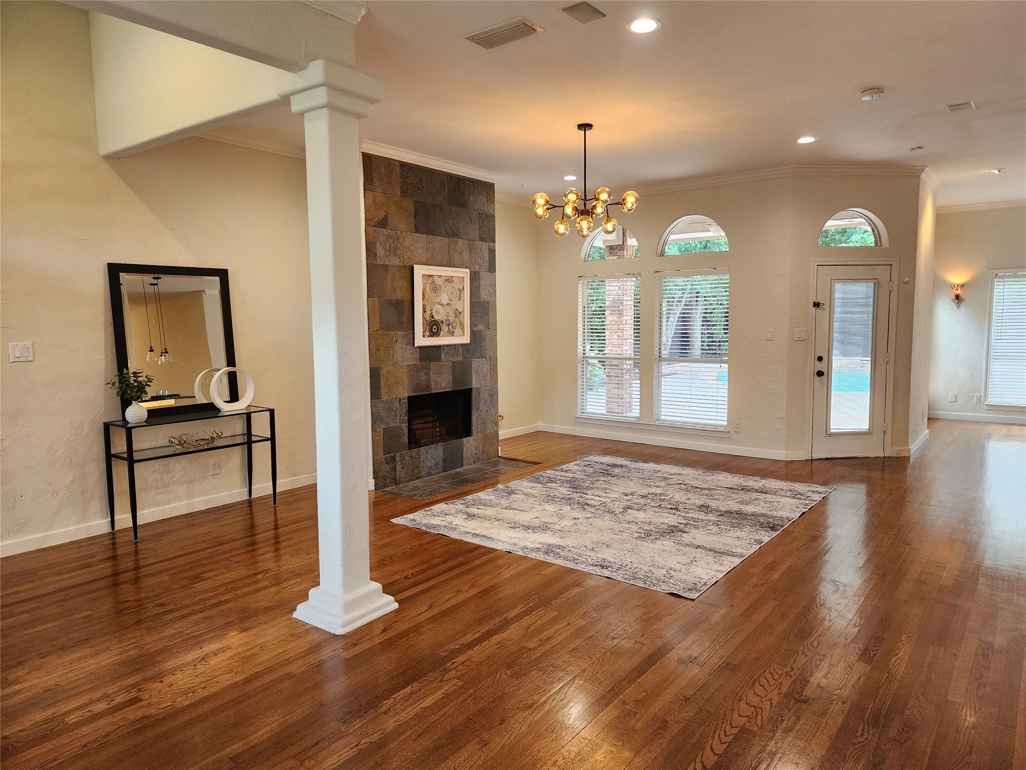 4910 Shadowood Trail