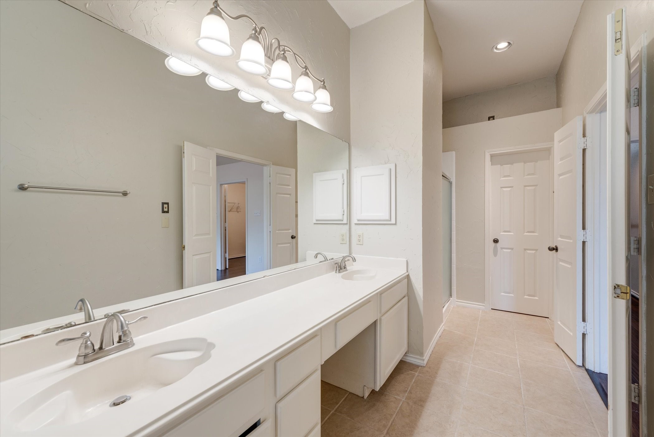 3322 Bridlewood Drive