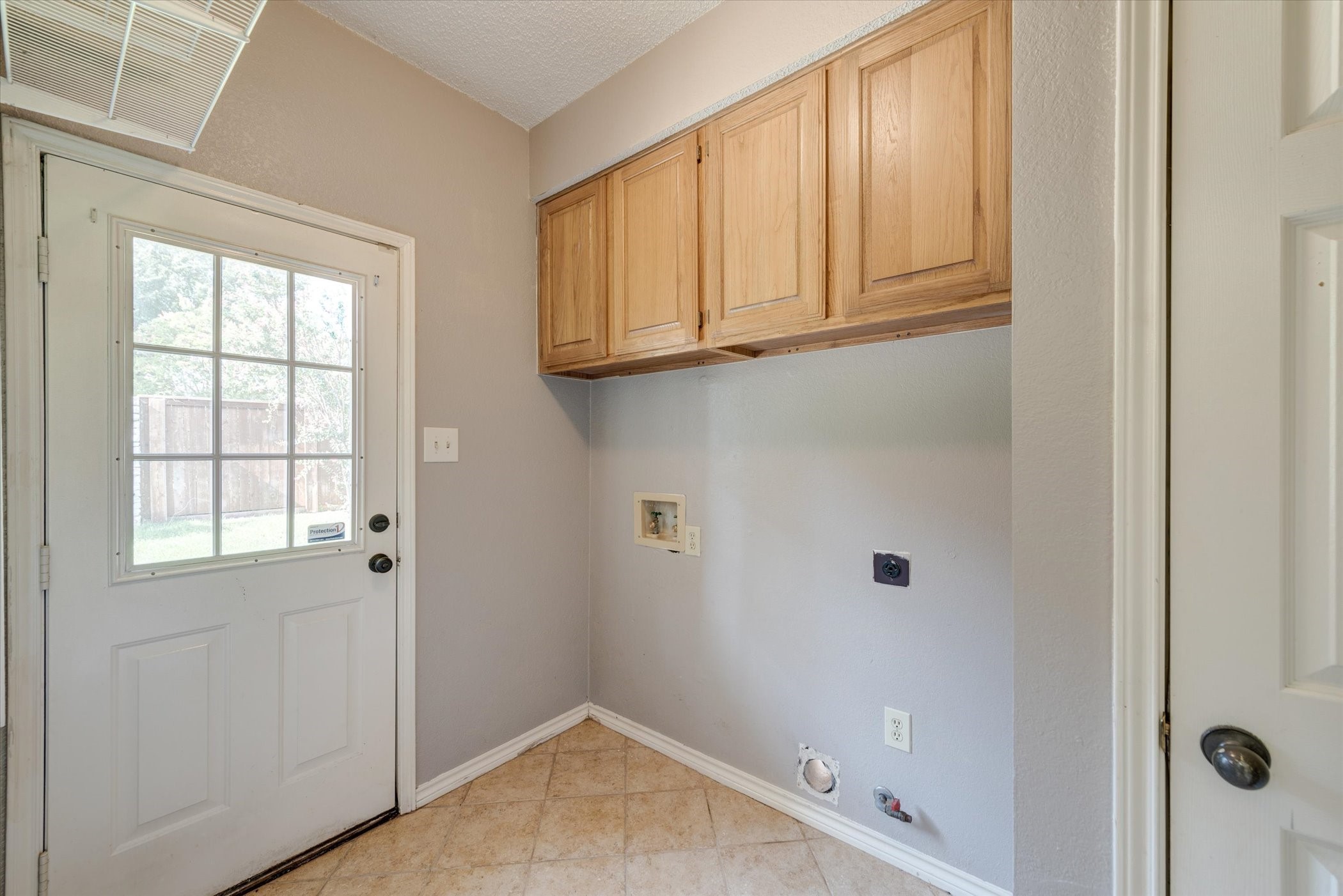 3322 Bridlewood Drive