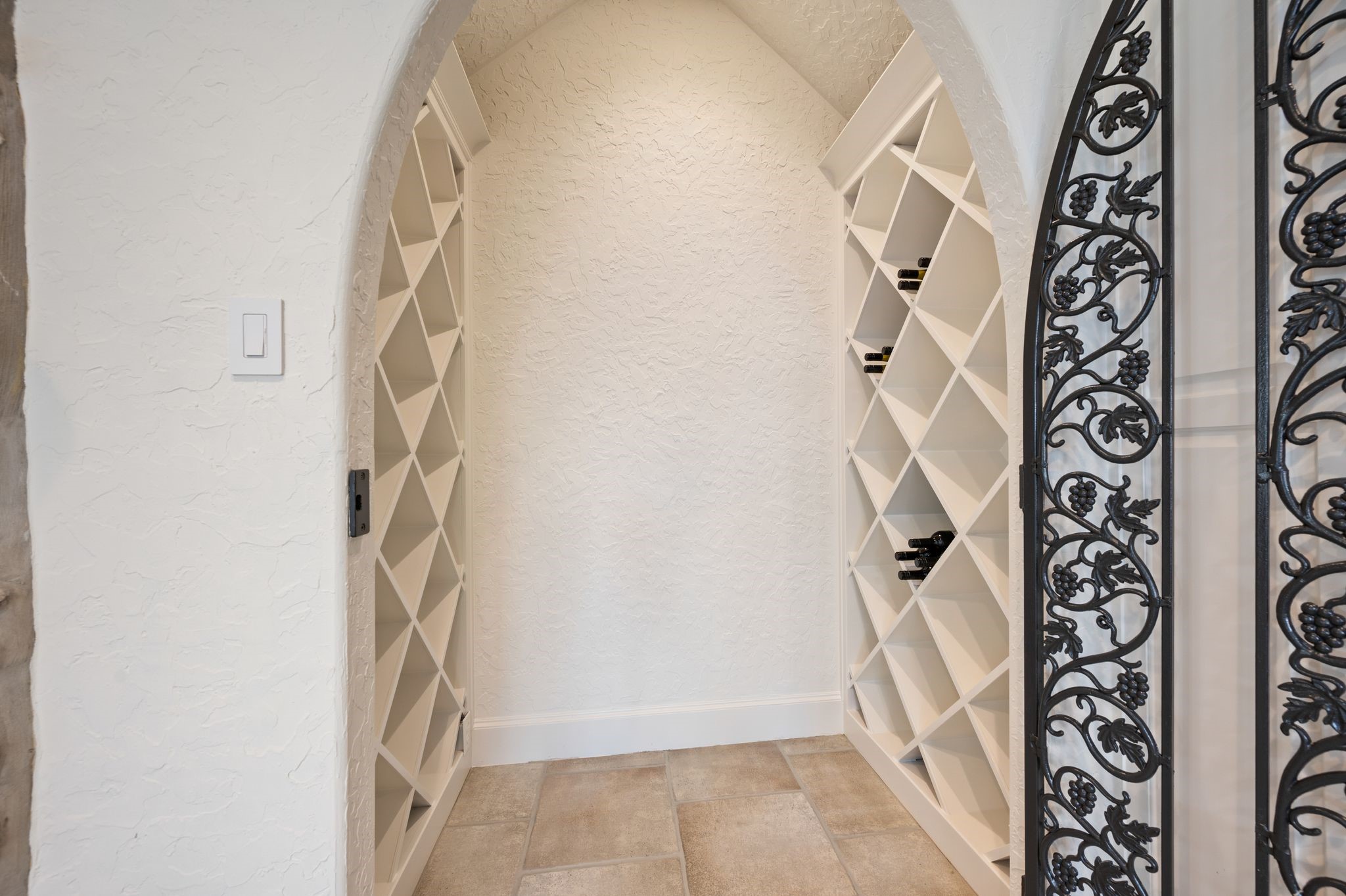 5613 Versailles Court