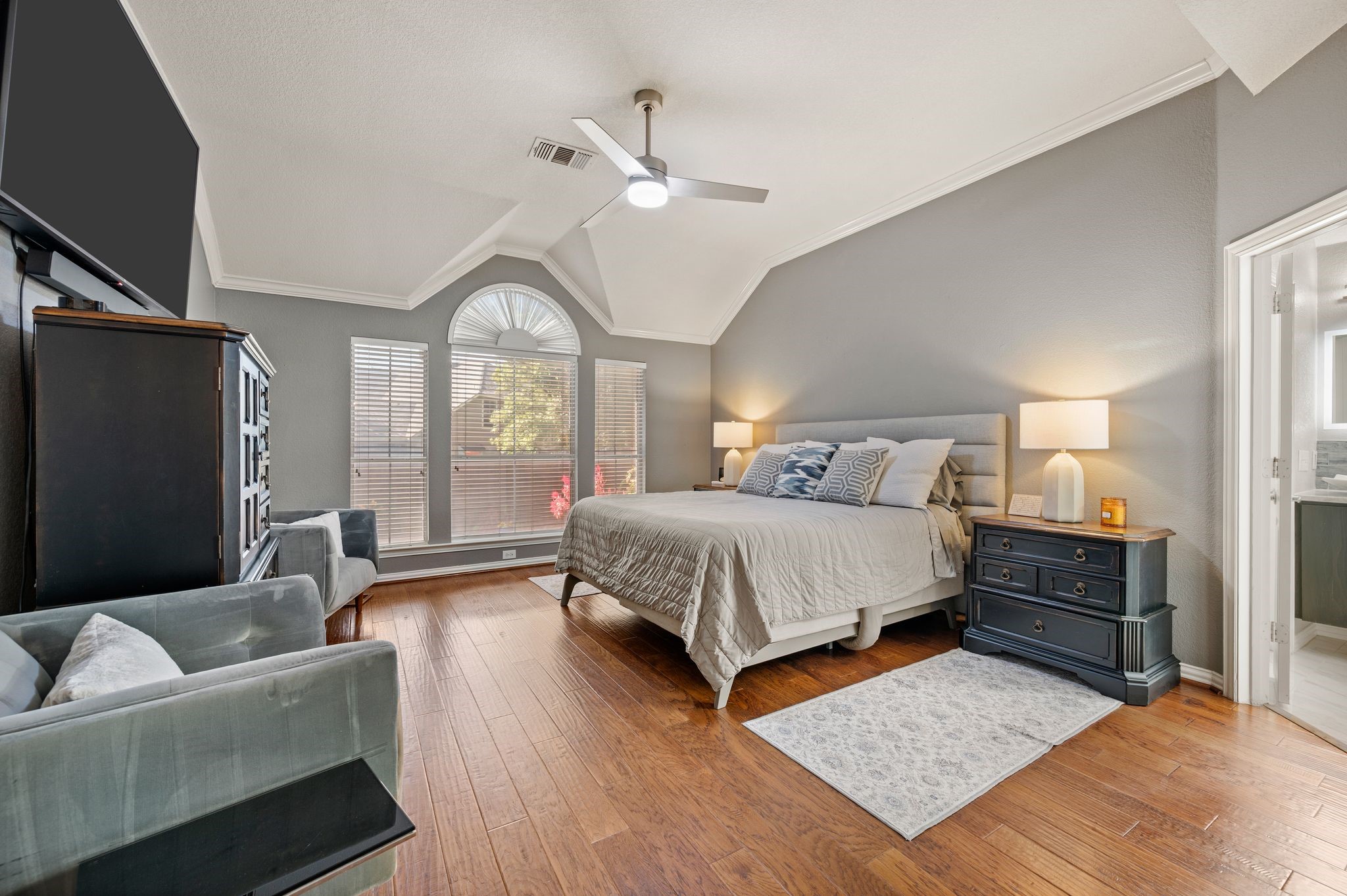 2811 Northwood Street