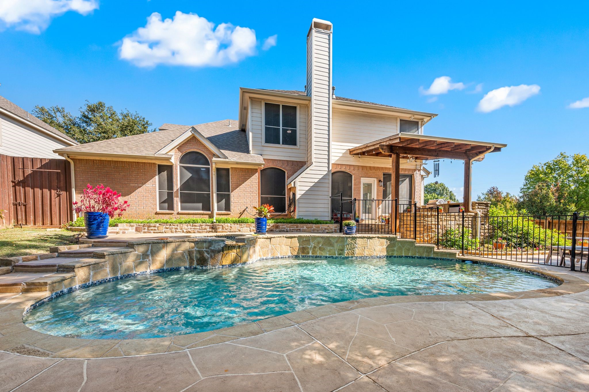 2811 Northwood Street