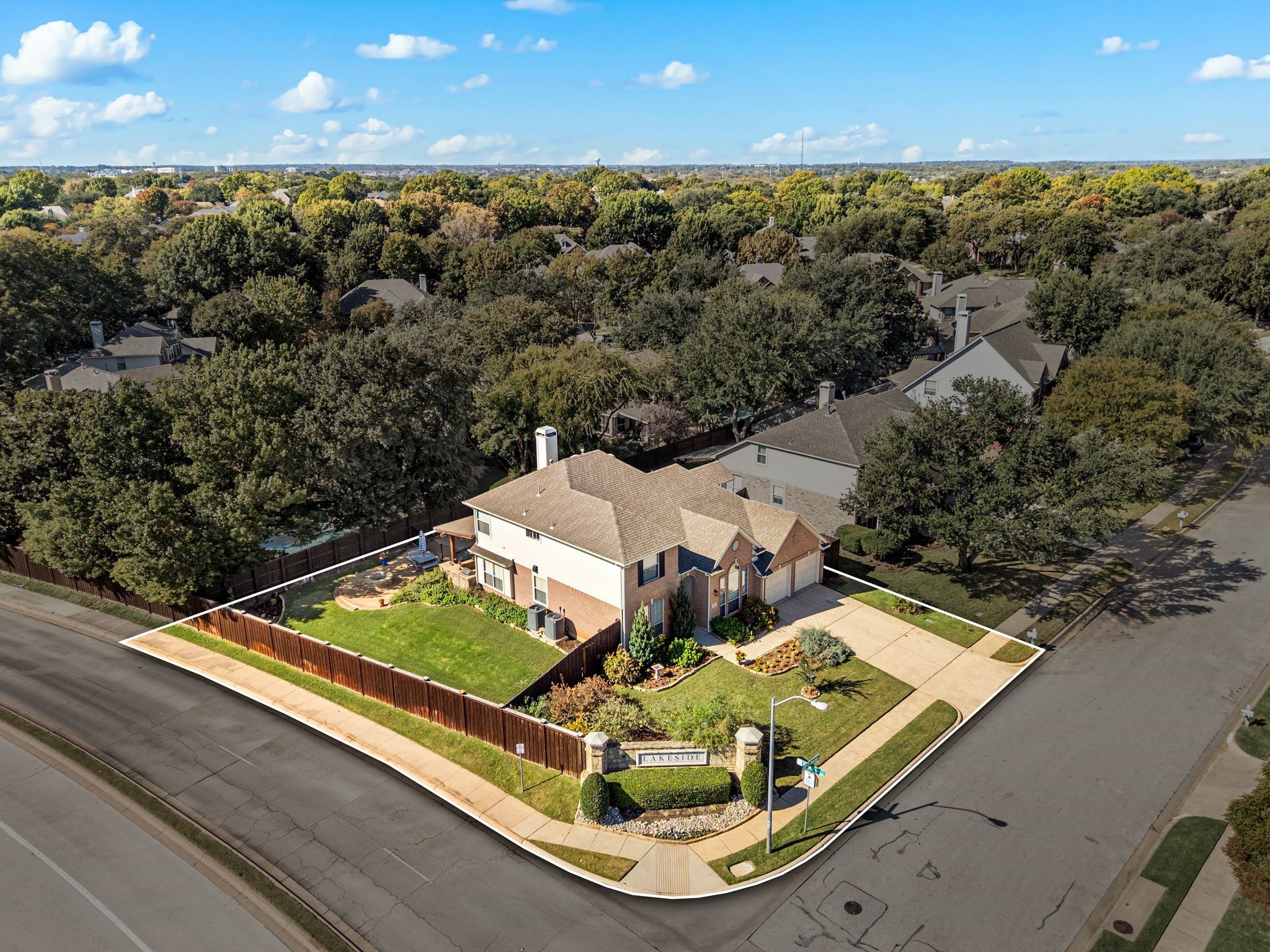 2811 Northwood Street