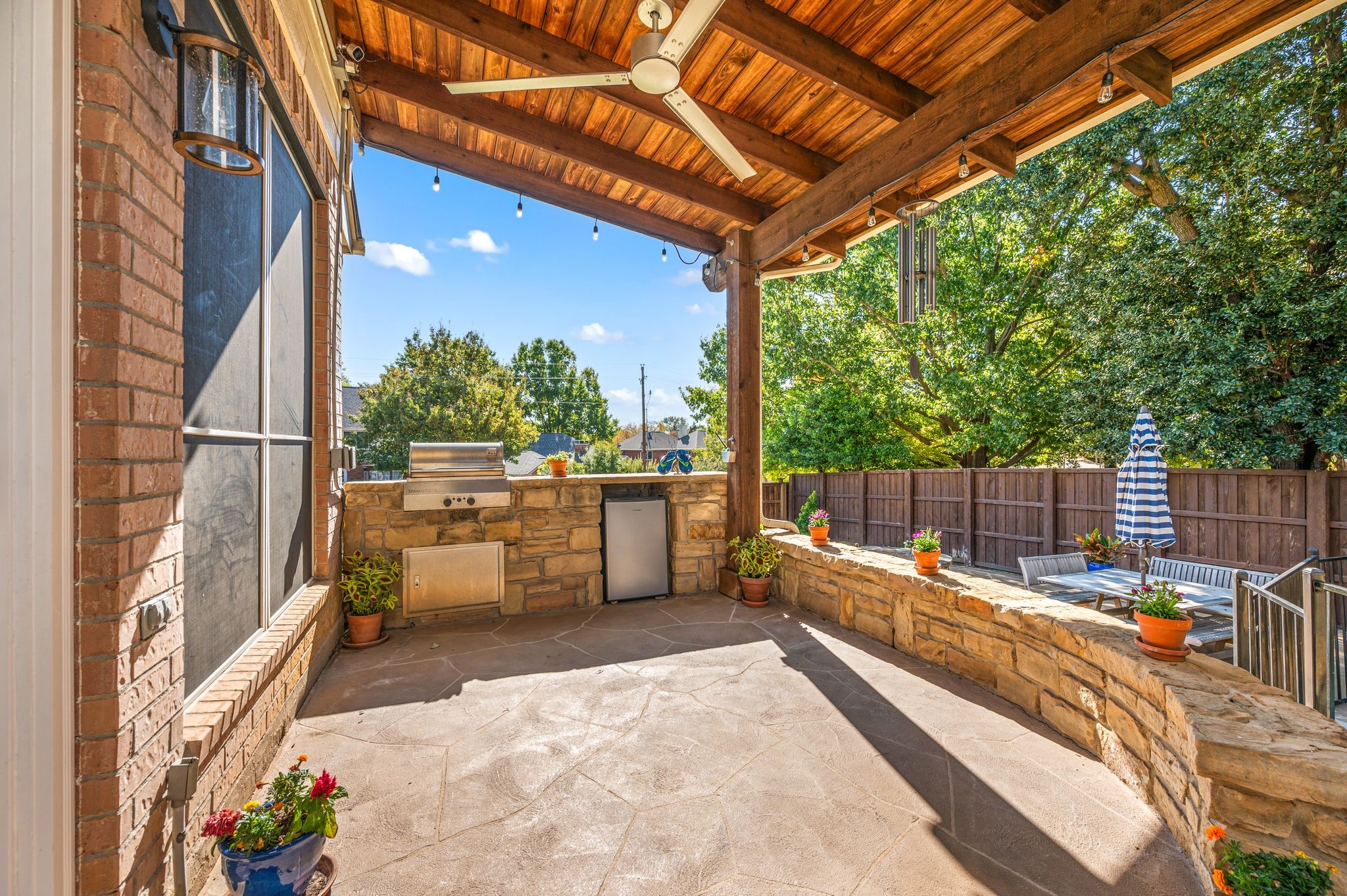 2811 Northwood Street