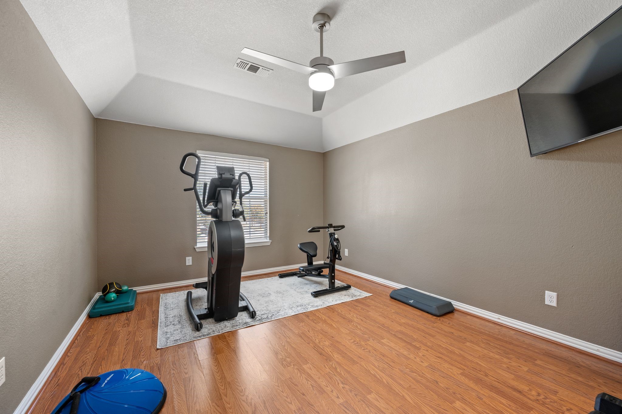 2811 Northwood Street