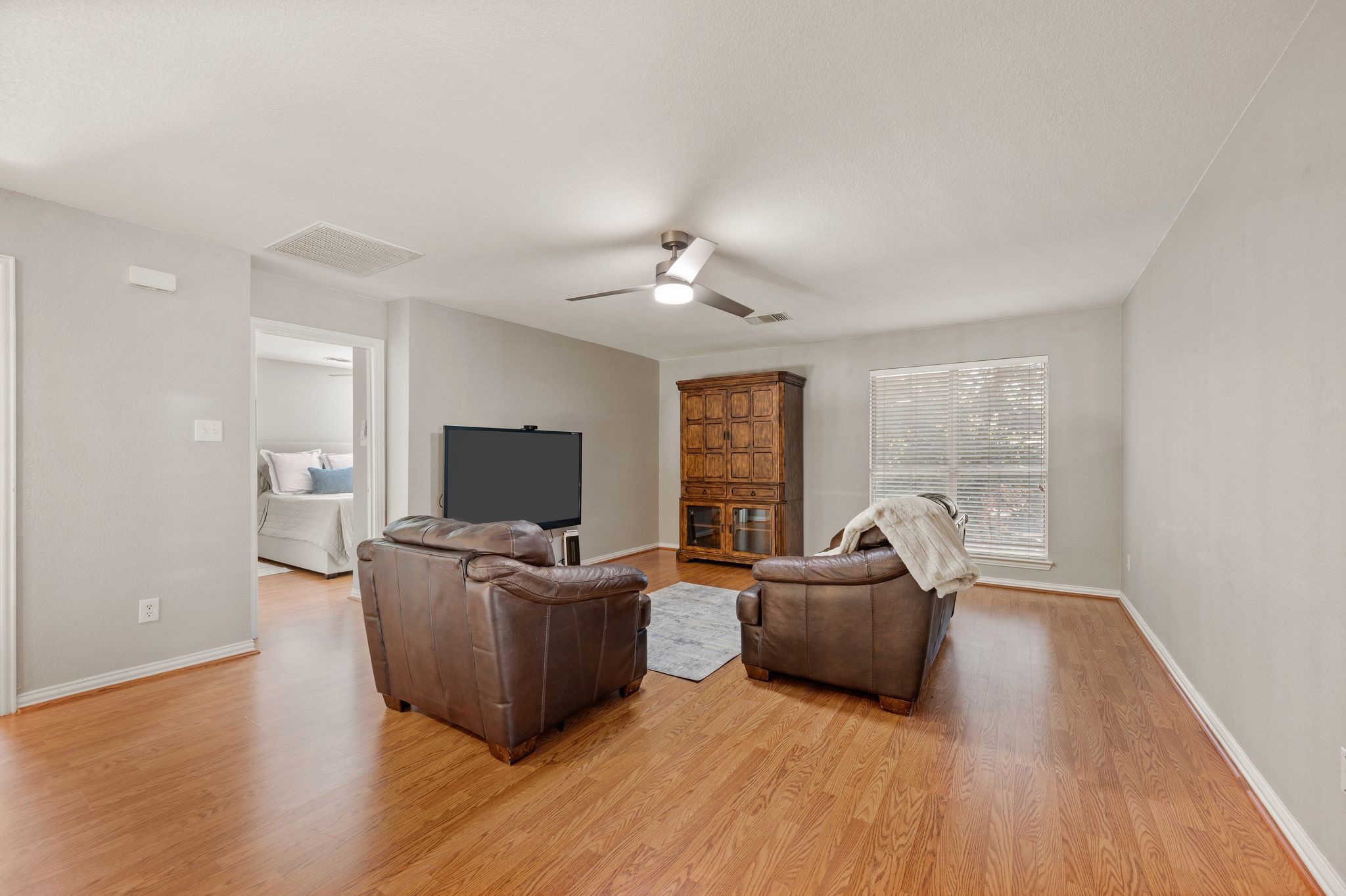 2811 Northwood Street