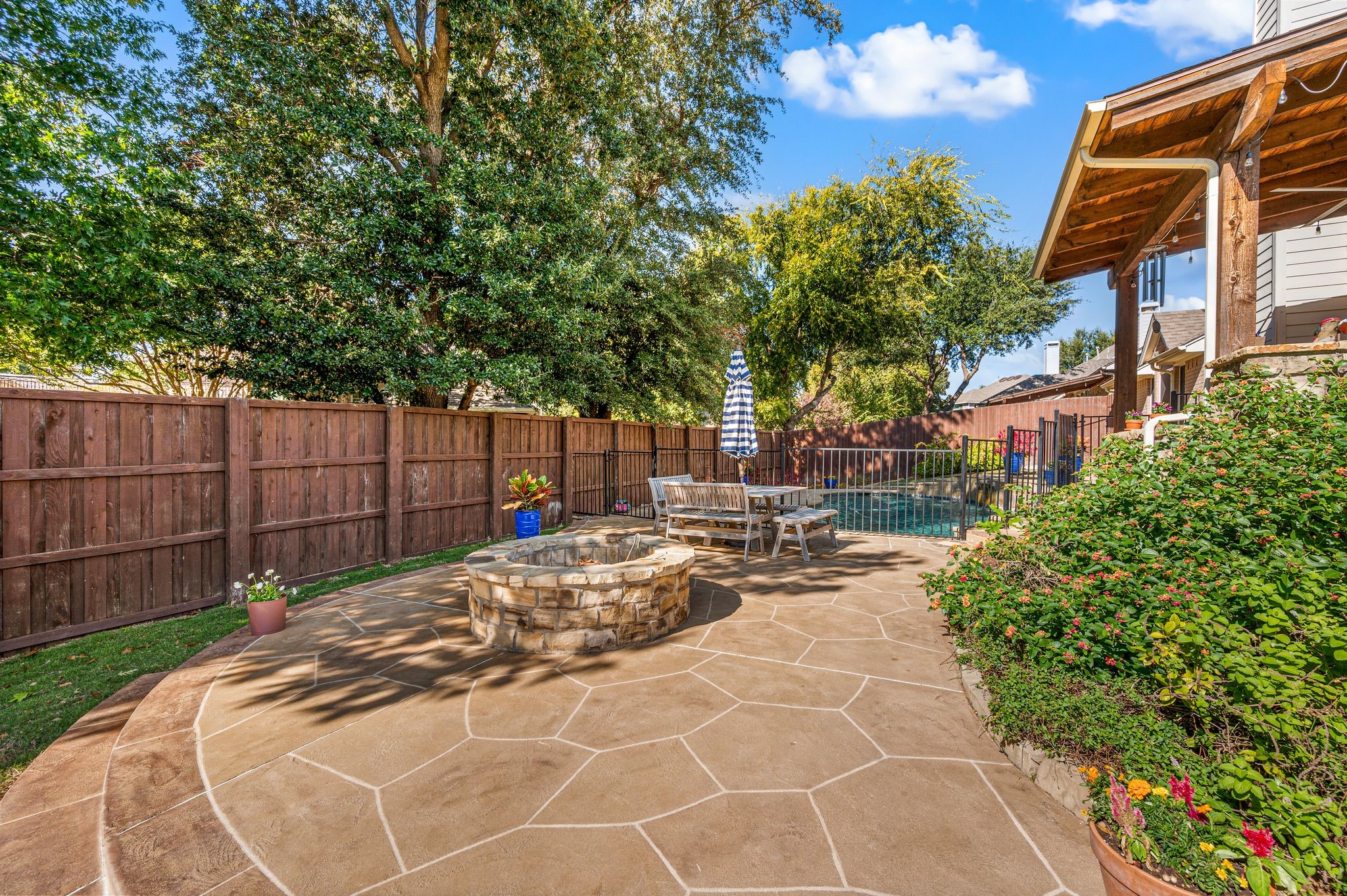 2811 Northwood Street