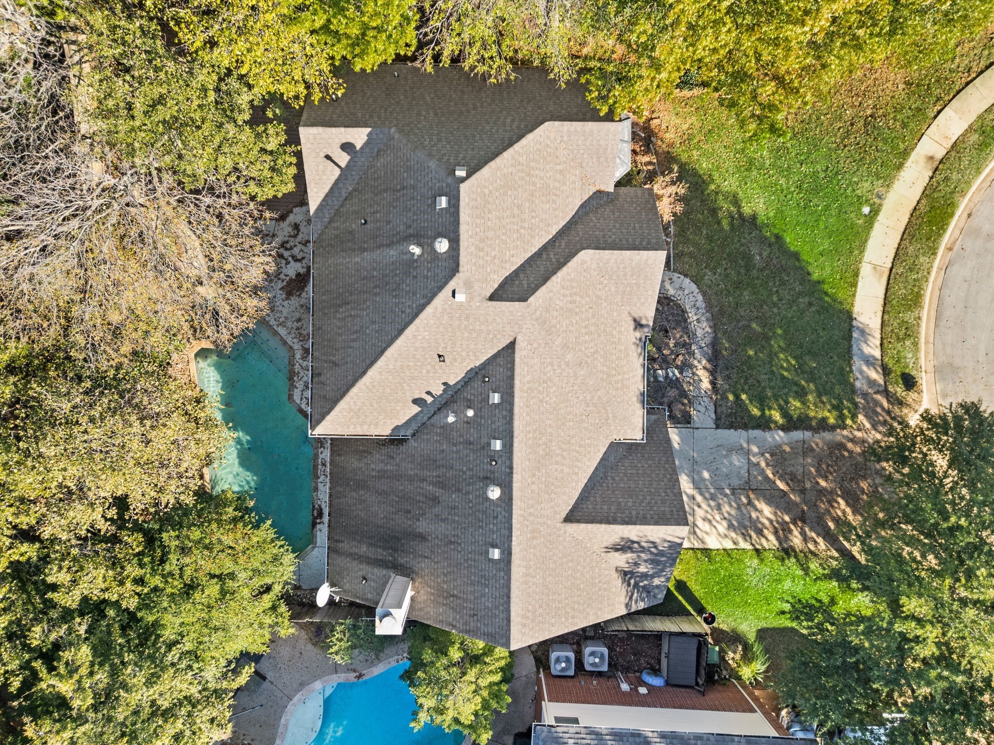 2504 Springhill Drive