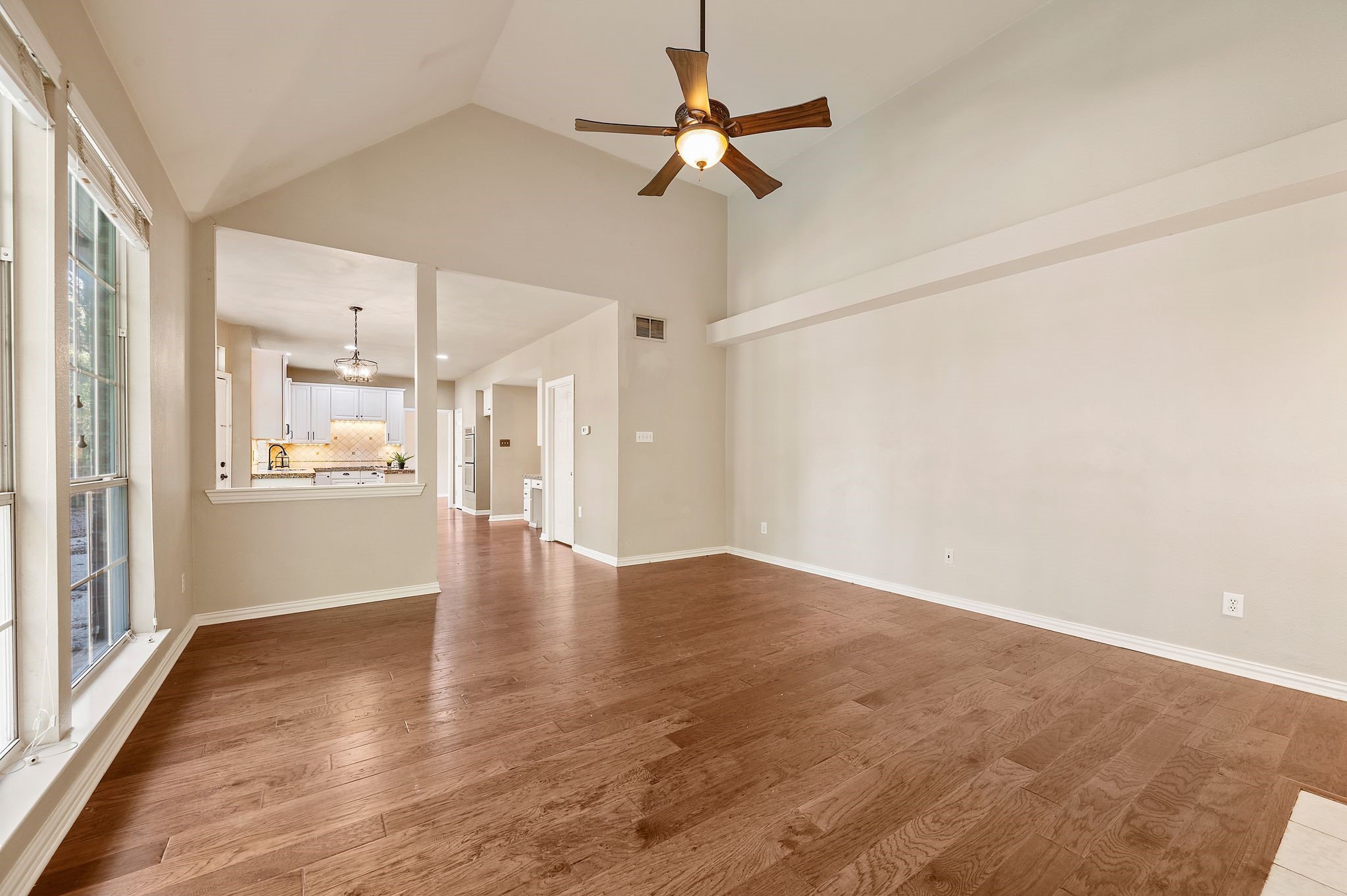 2504 Springhill Drive