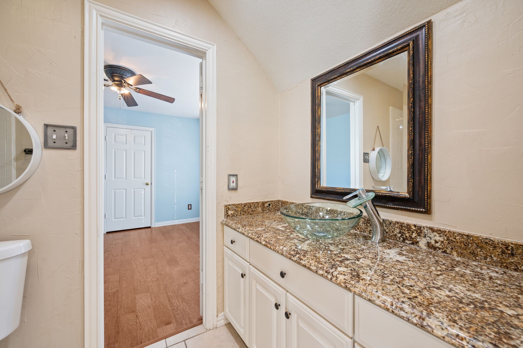 2504 Springhill Drive