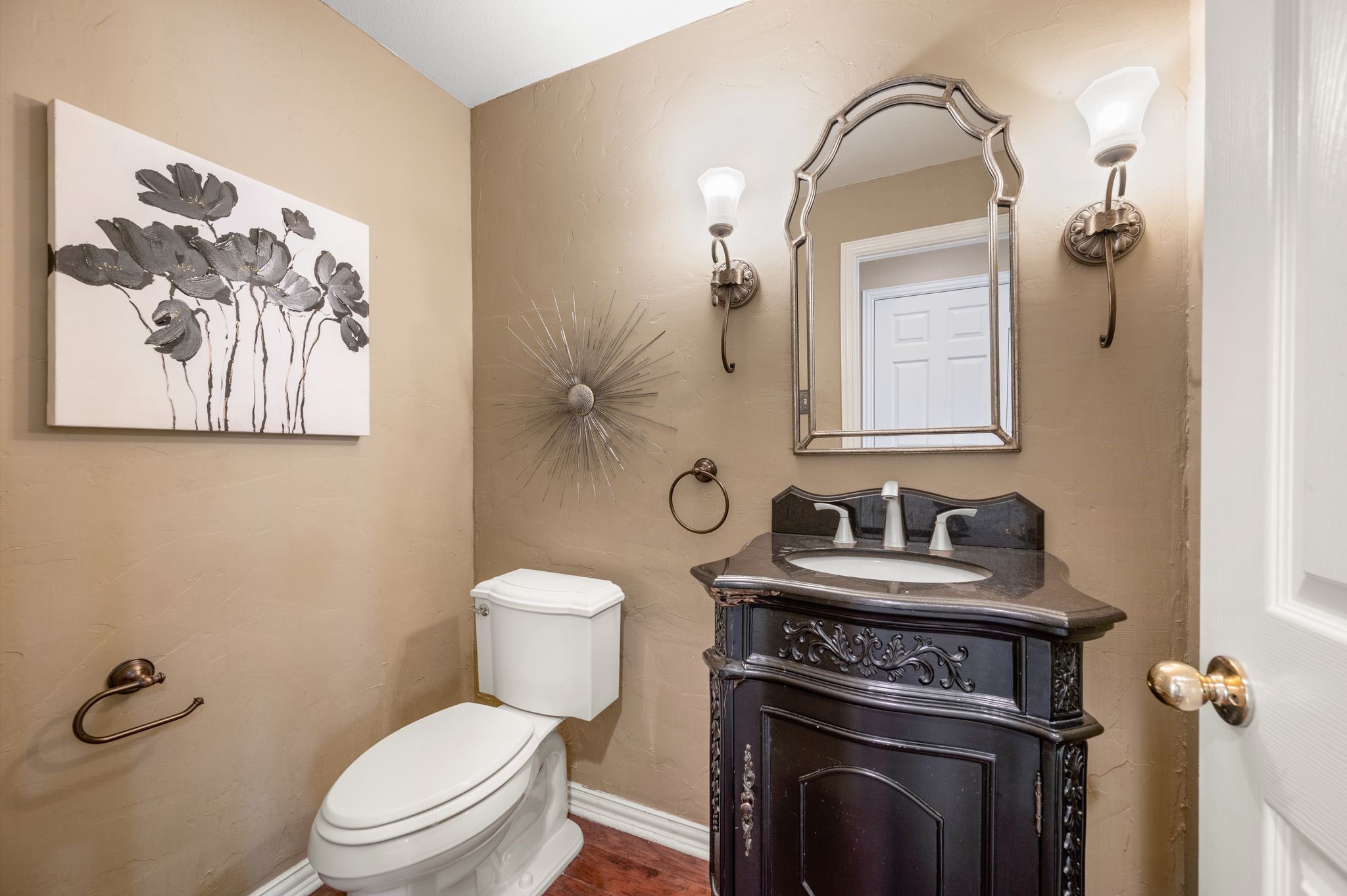 2504 Springhill Drive