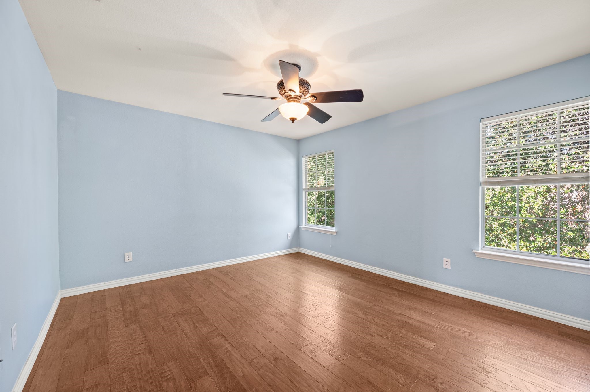 2504 Springhill Drive