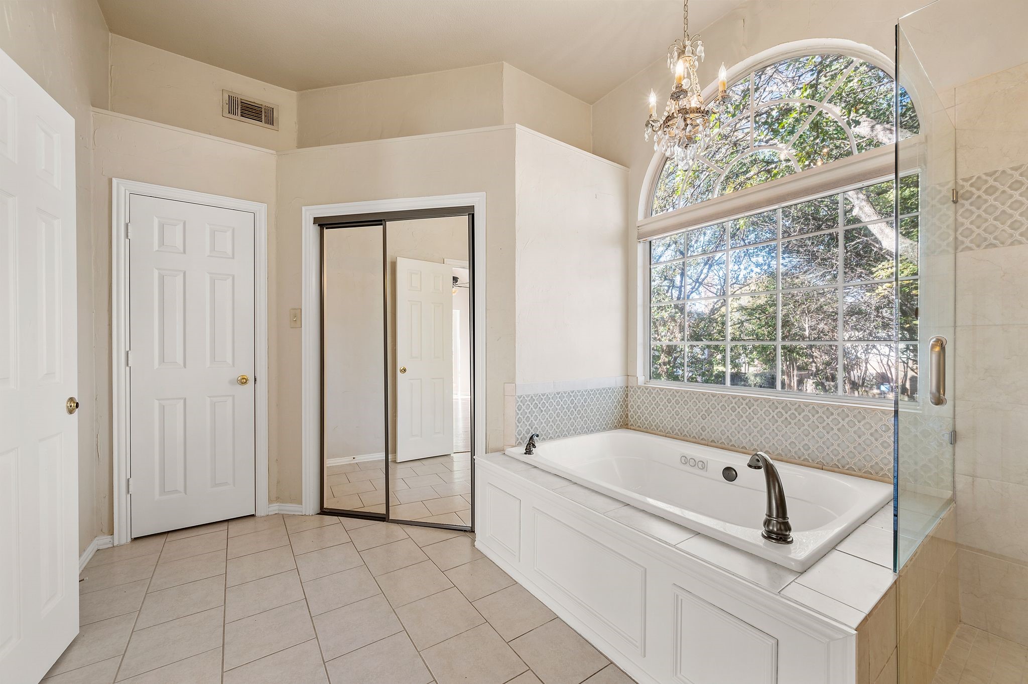 2504 Springhill Drive