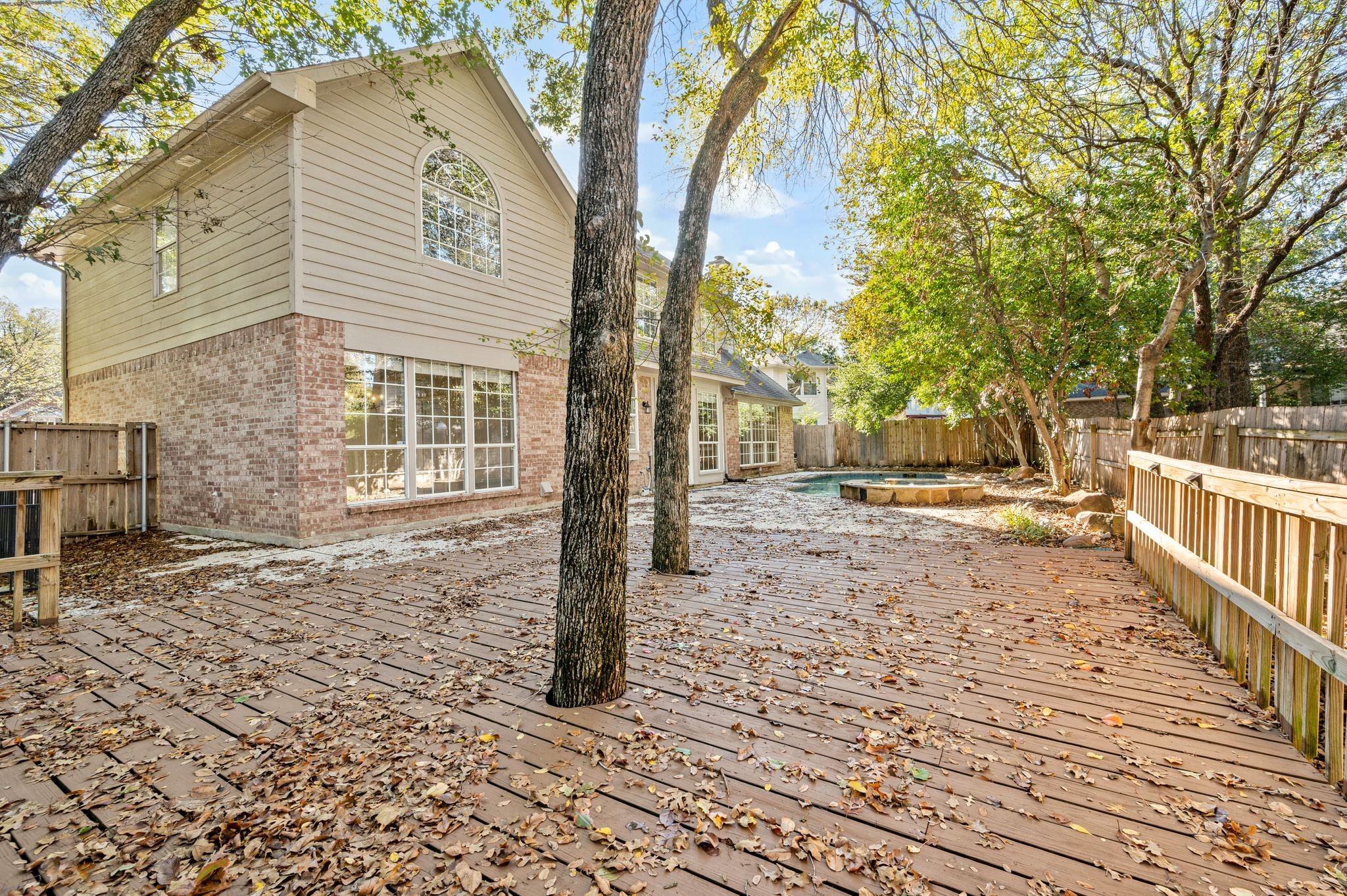 2504 Springhill Drive