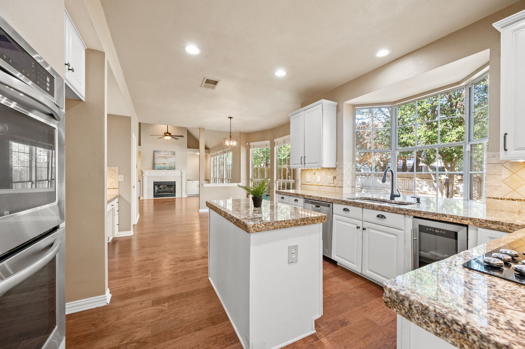 2504 Springhill Drive