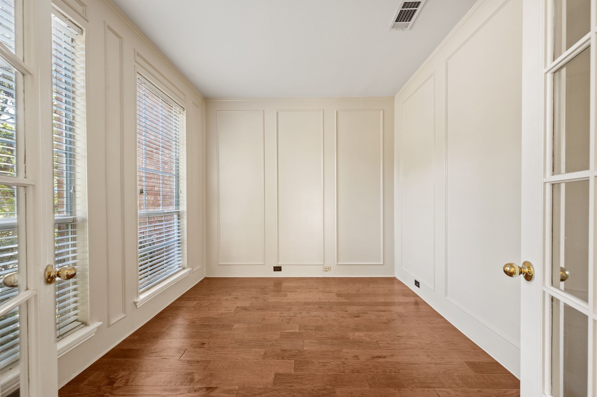 2504 Springhill Drive