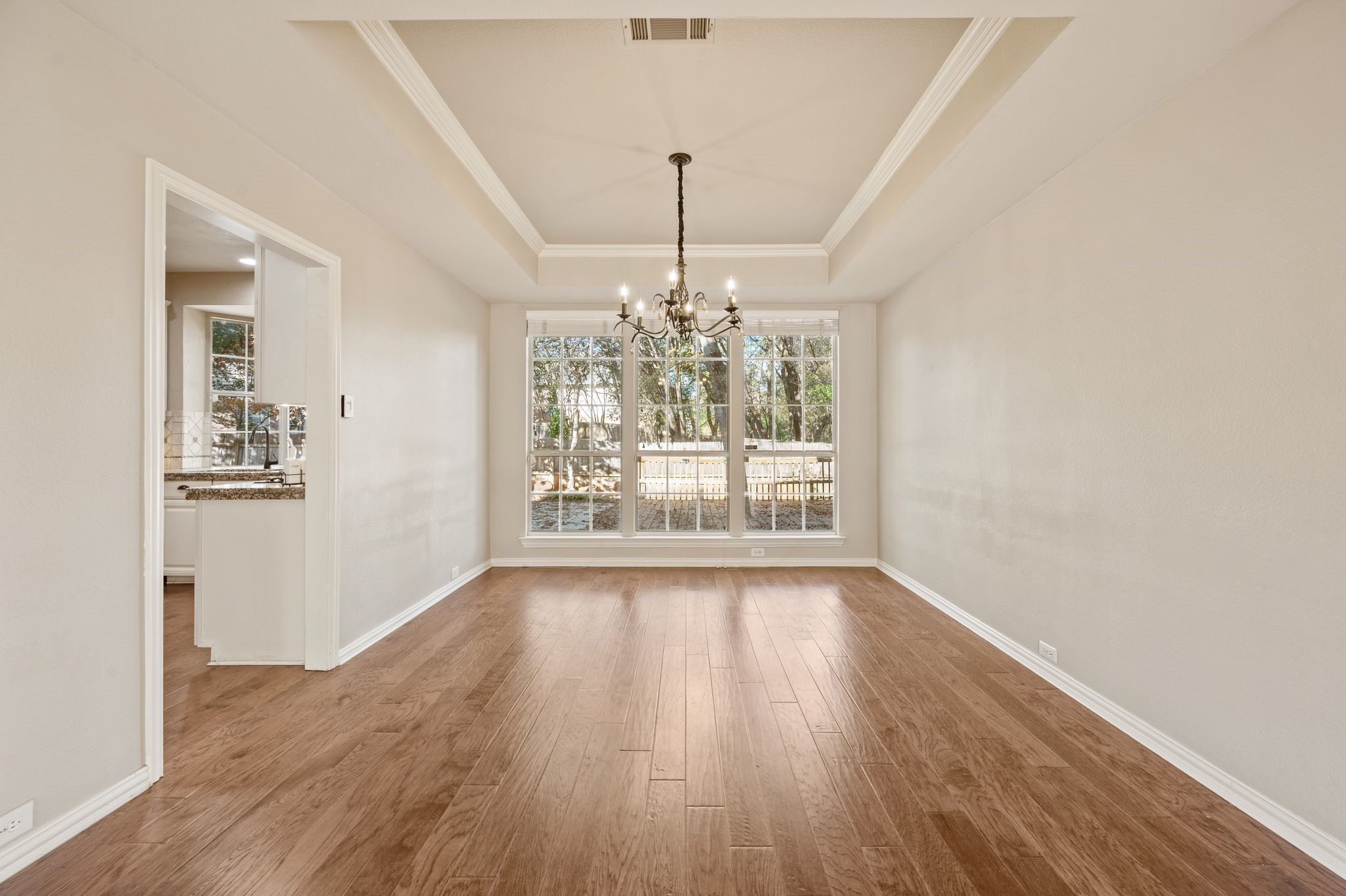 2504 Springhill Drive