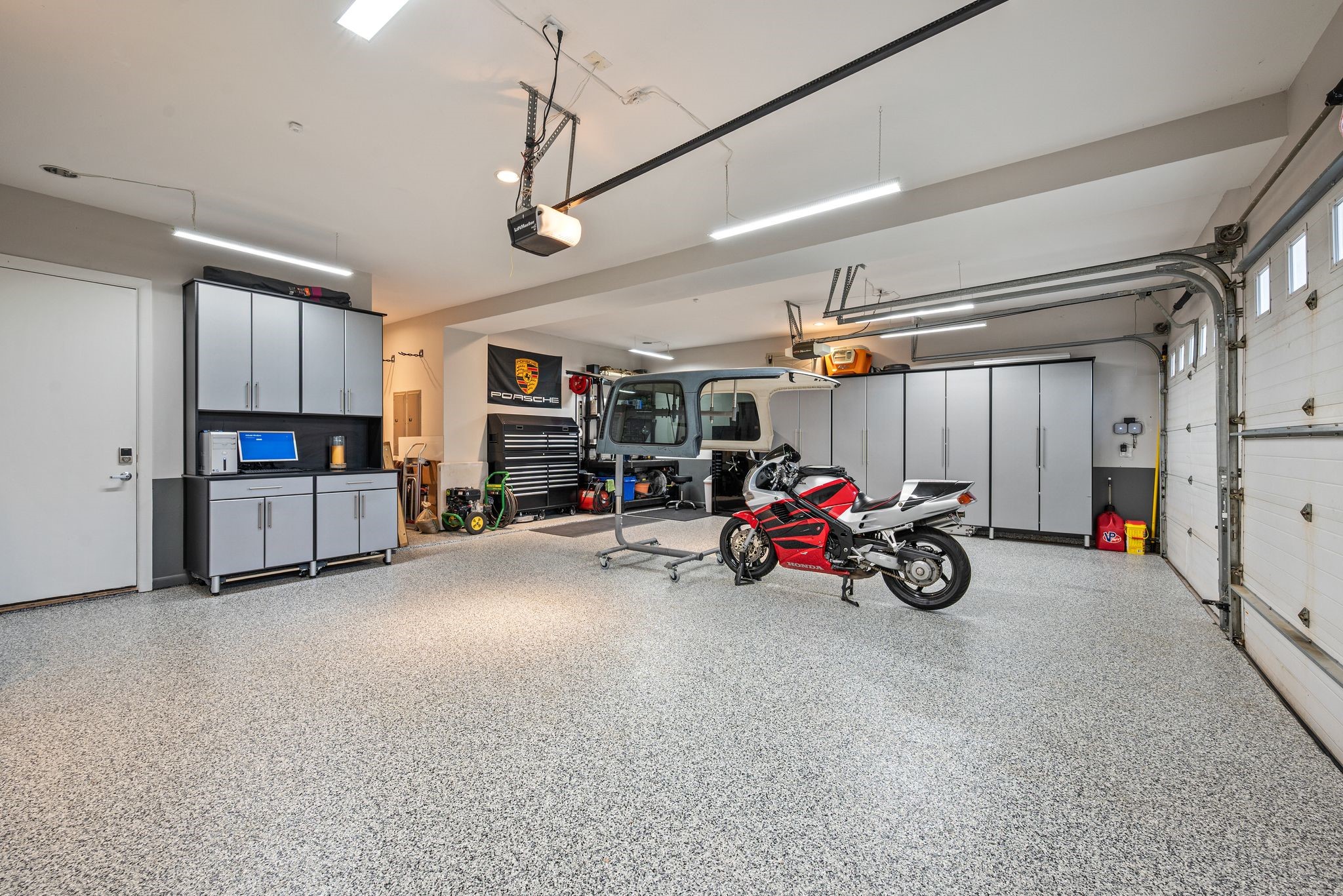 3028 Mountainview Court