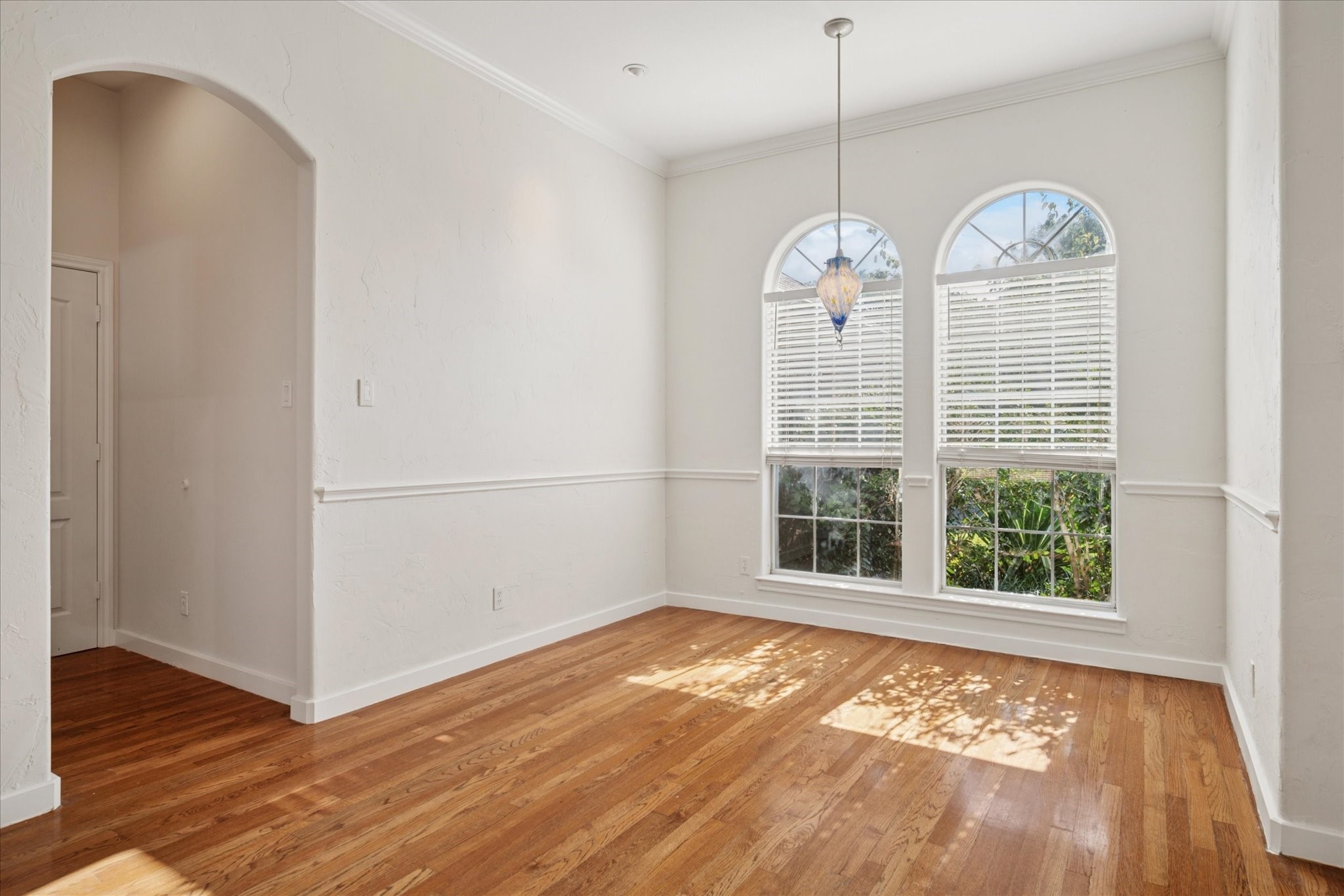 4910 Shadowood Trail