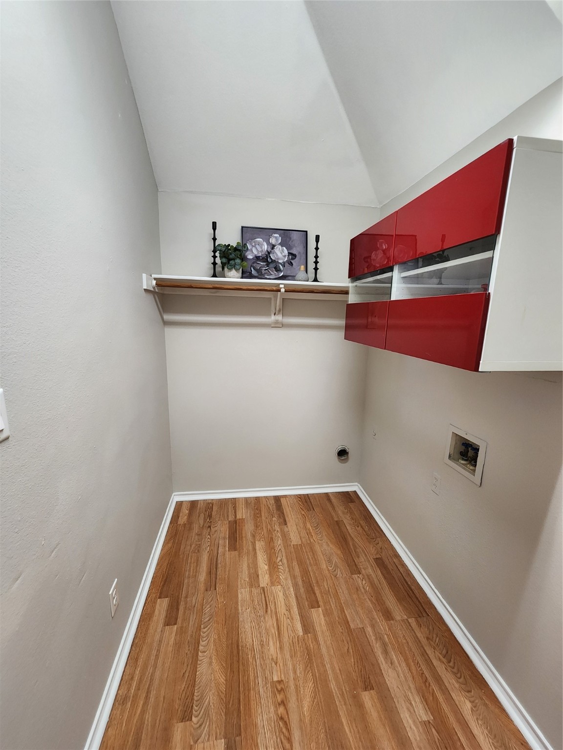 4910 Shadowood Trail