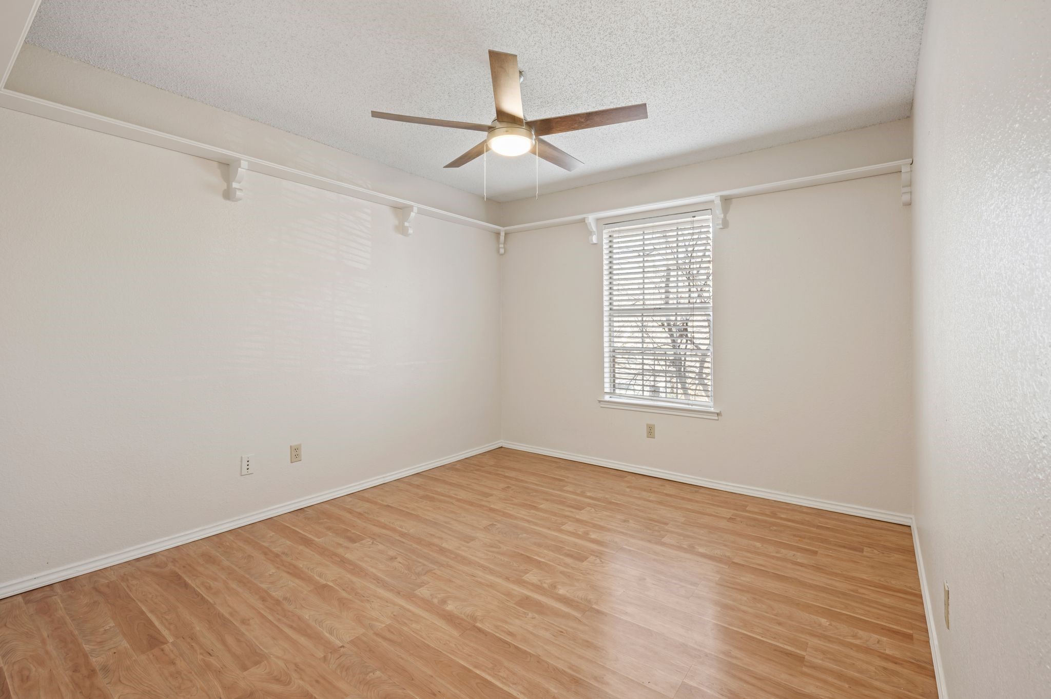 4348 Kenwood Drive