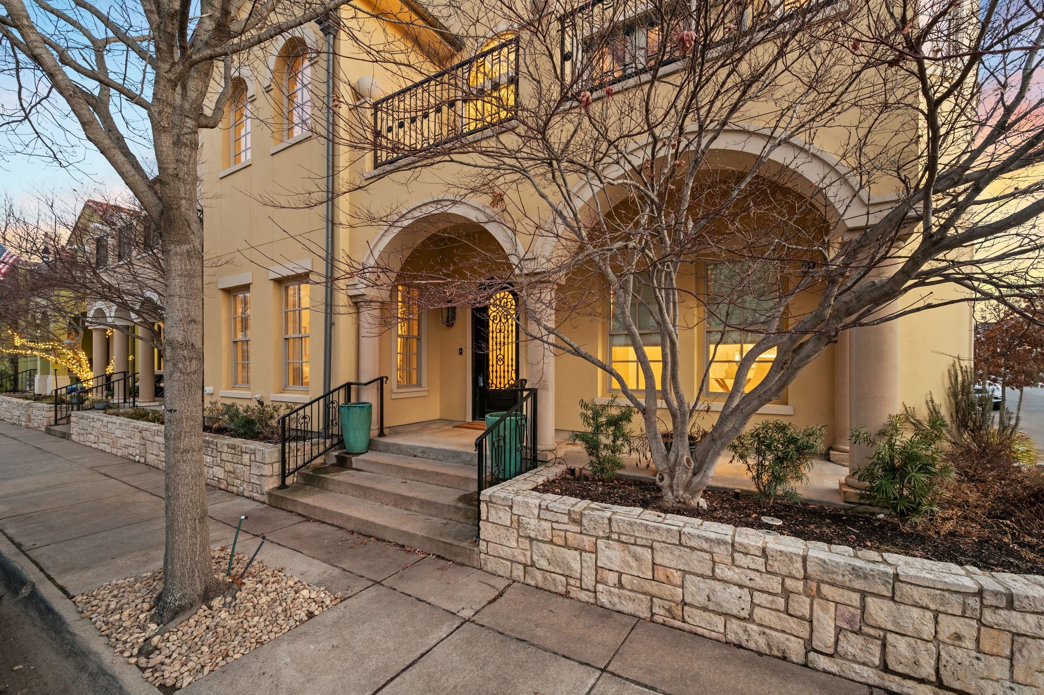 61 Piazza Lane