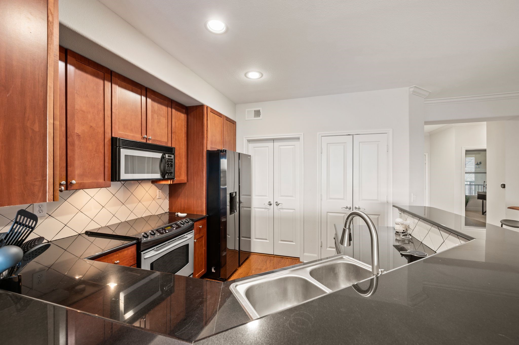 500 Waters Edge Drive 137