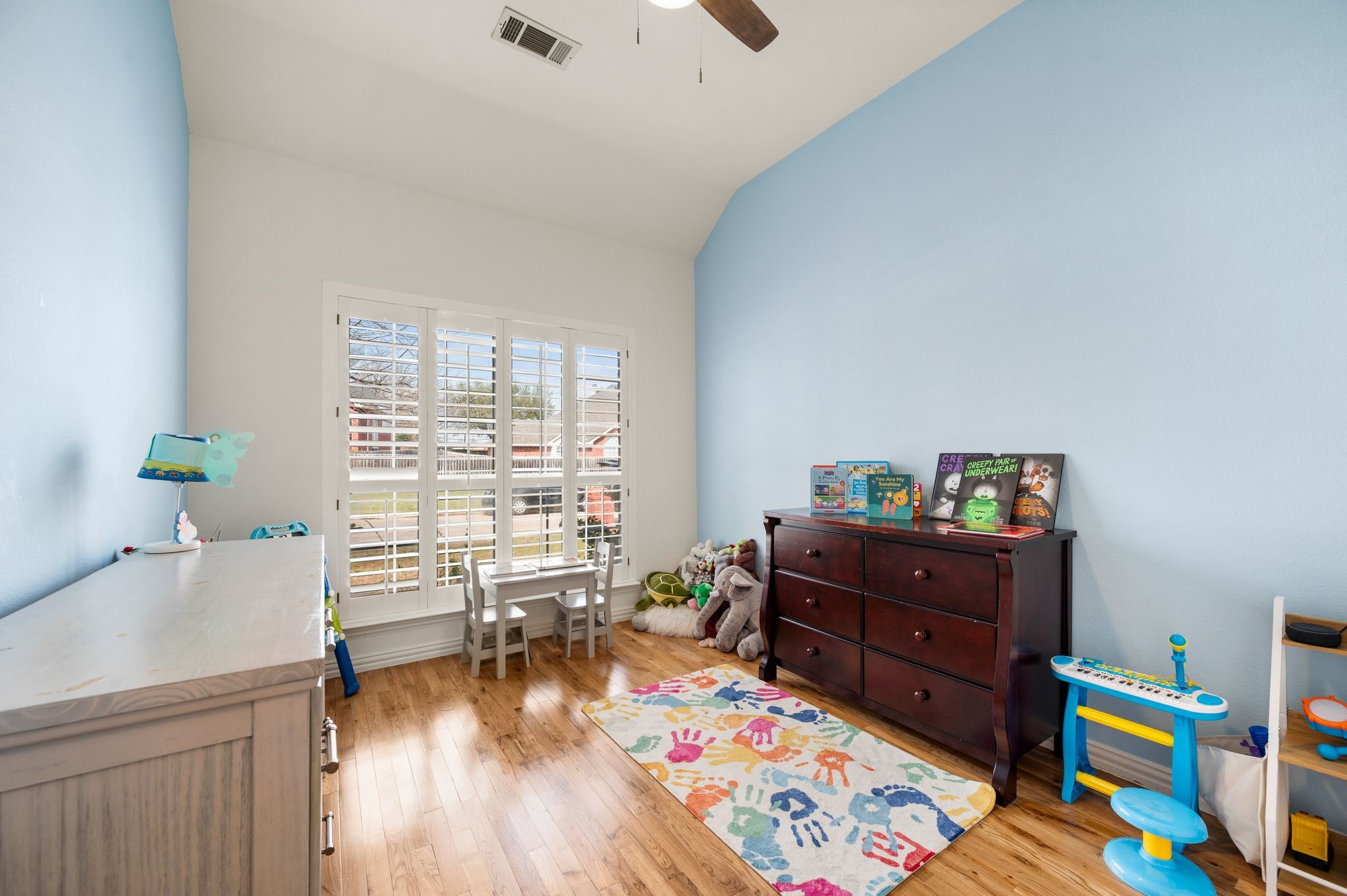 1604 Los Altos Court