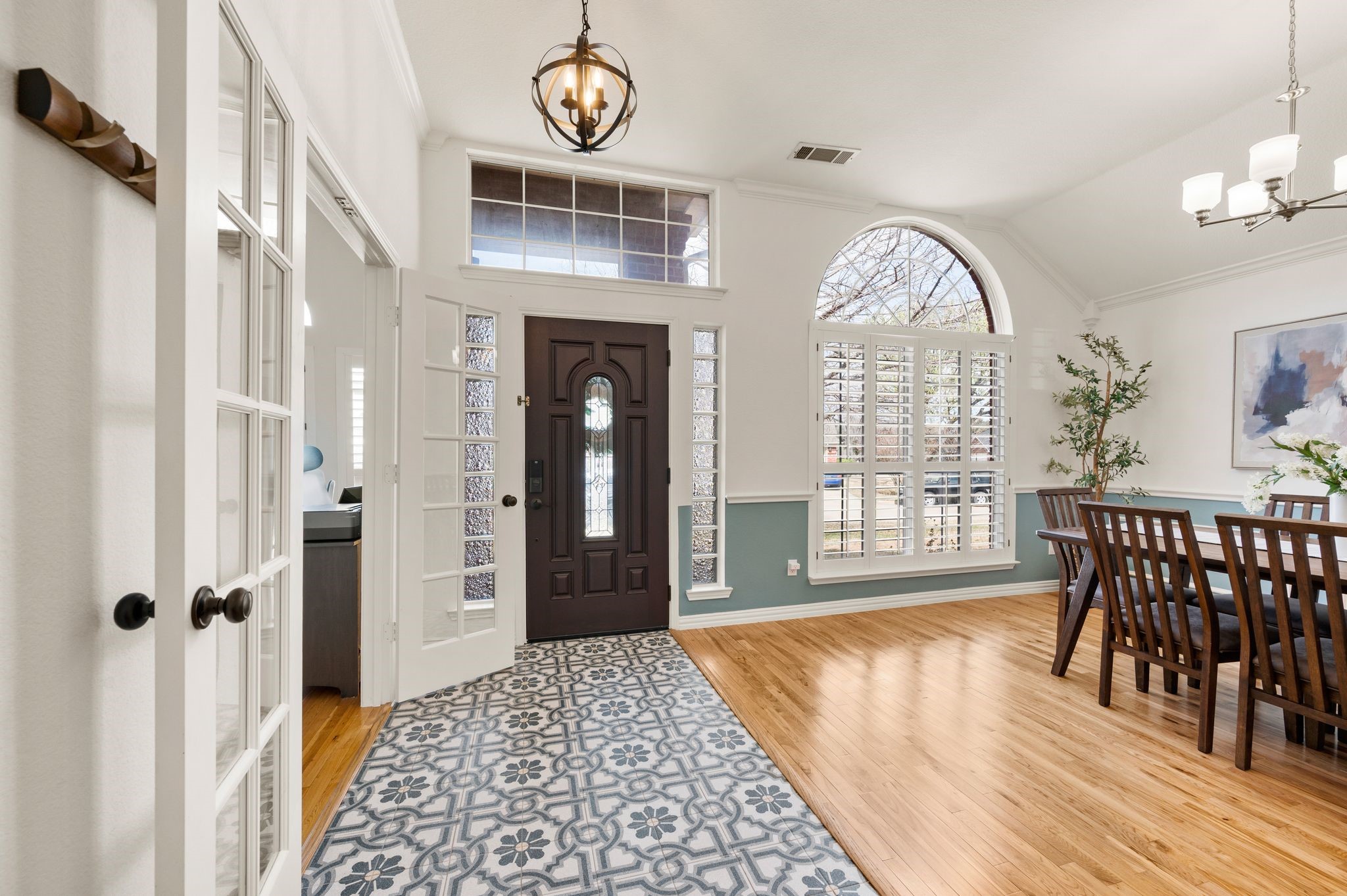 1604 Los Altos Court