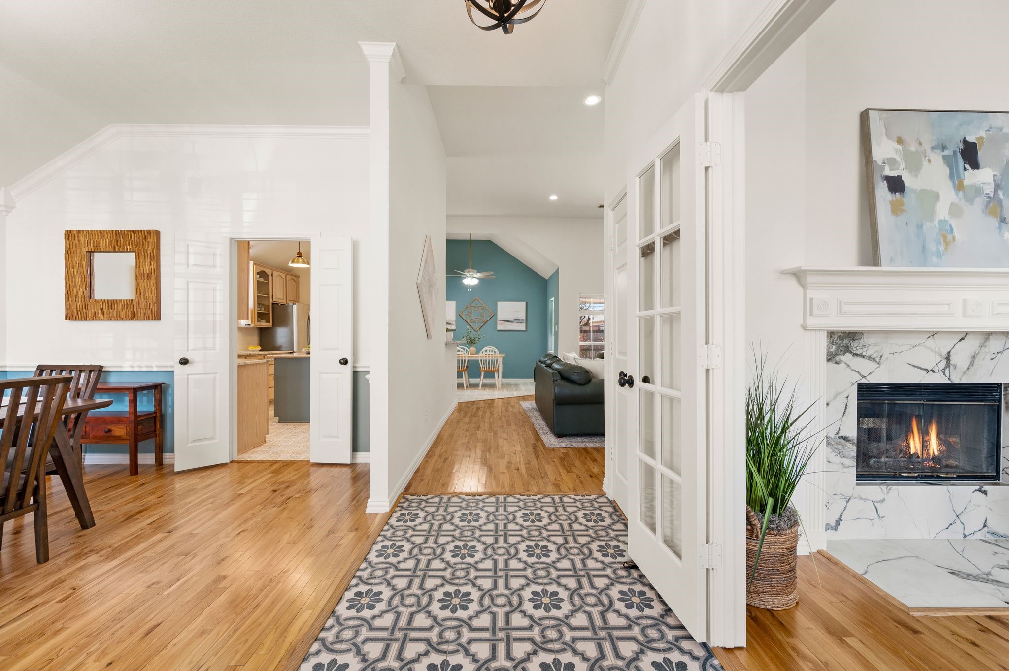 1604 Los Altos Court