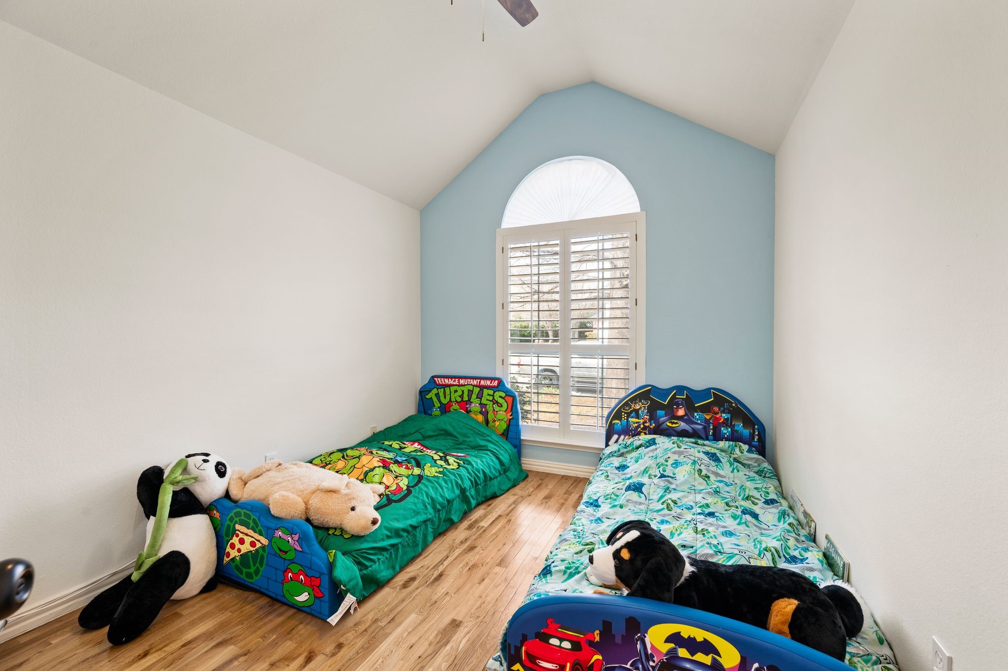 1604 Los Altos Court