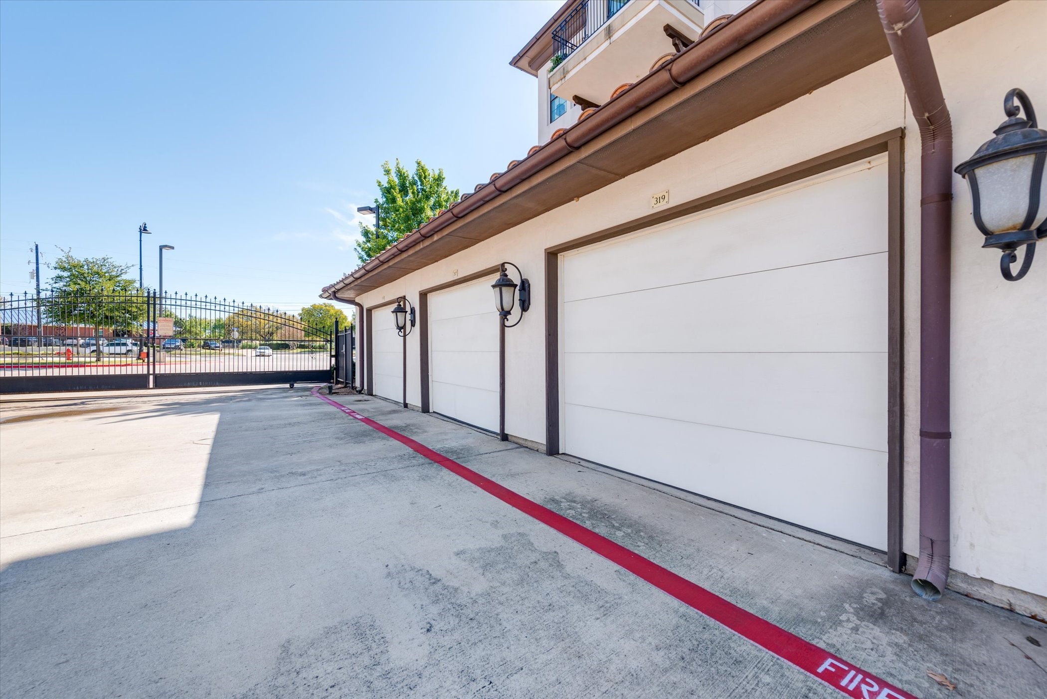 5232 Colleyville Boulevard 201