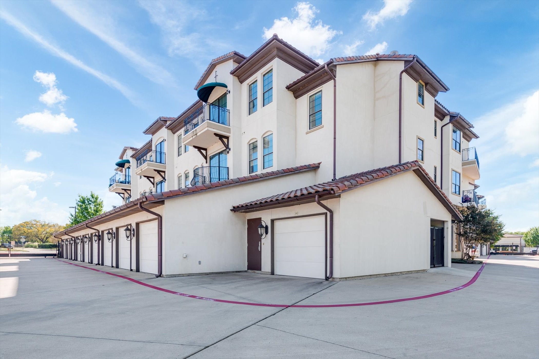 5232 Colleyville Boulevard 201