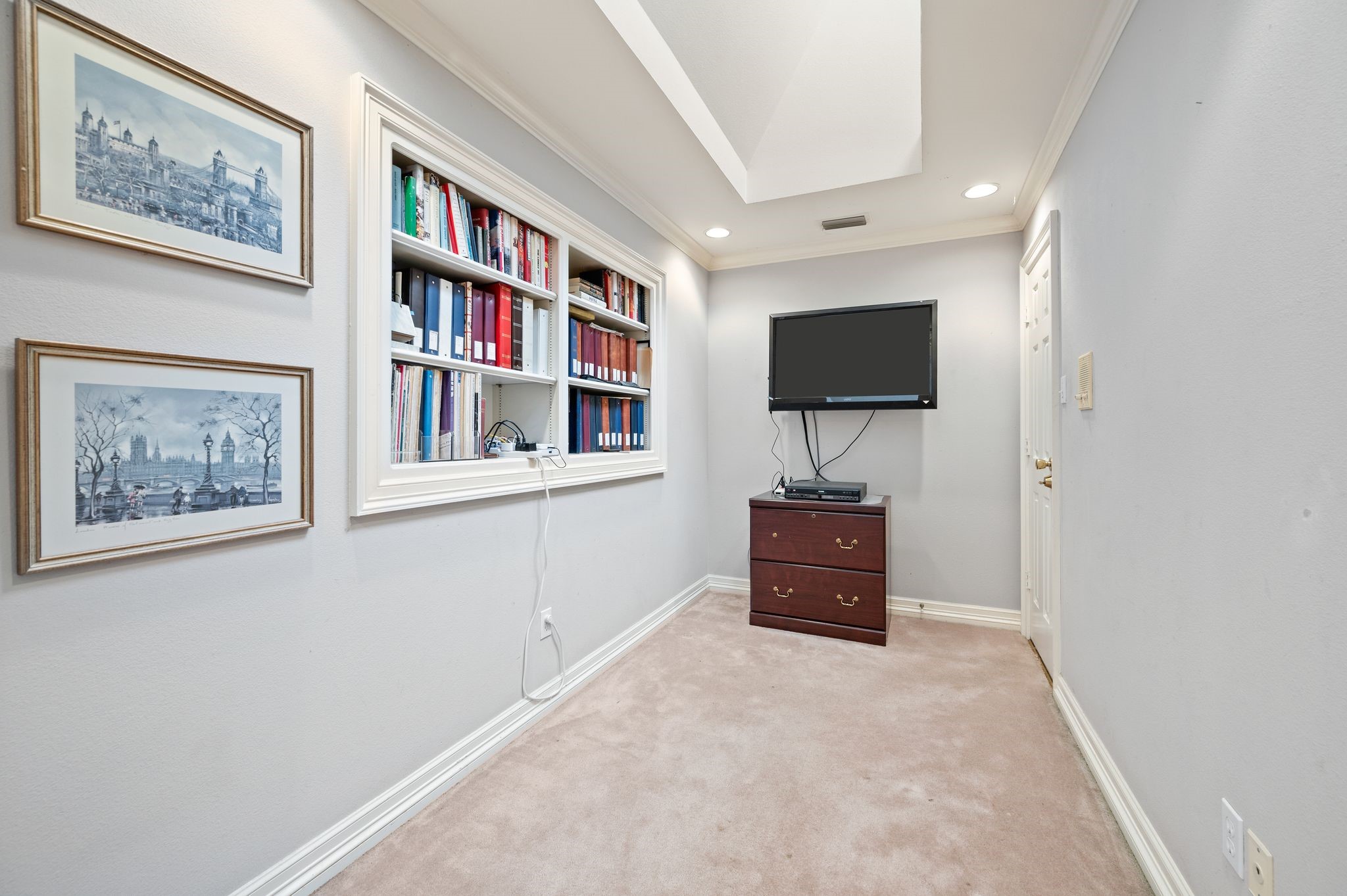 4310 Pembrooke Parkway N