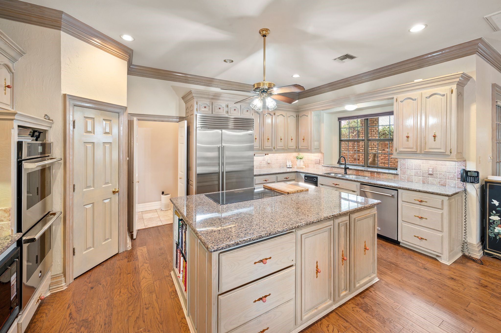 4310 Pembrooke Parkway N