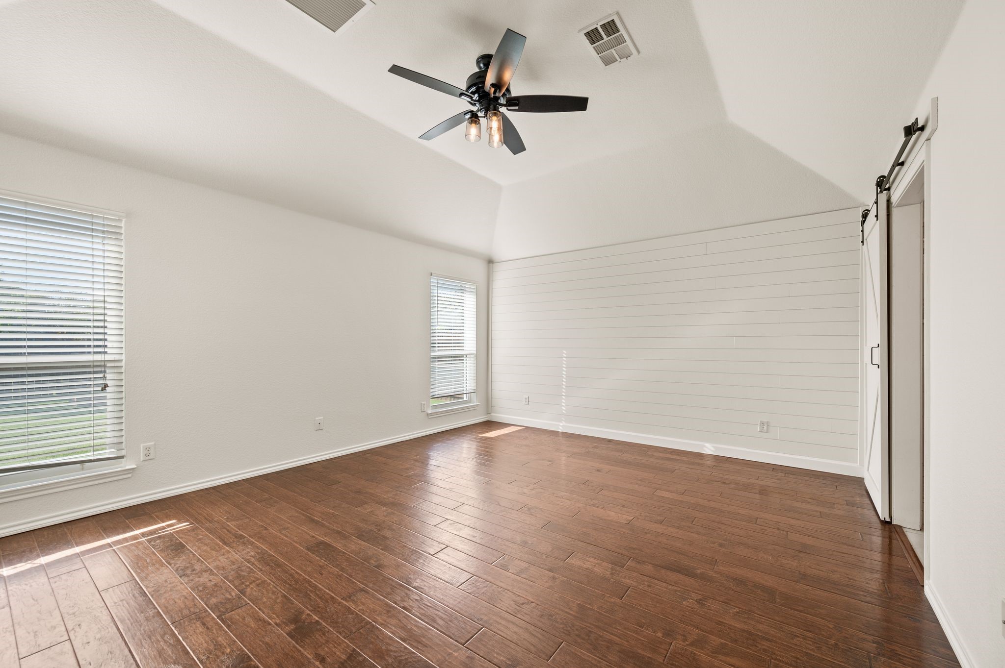 8625 Shadow Trace Drive