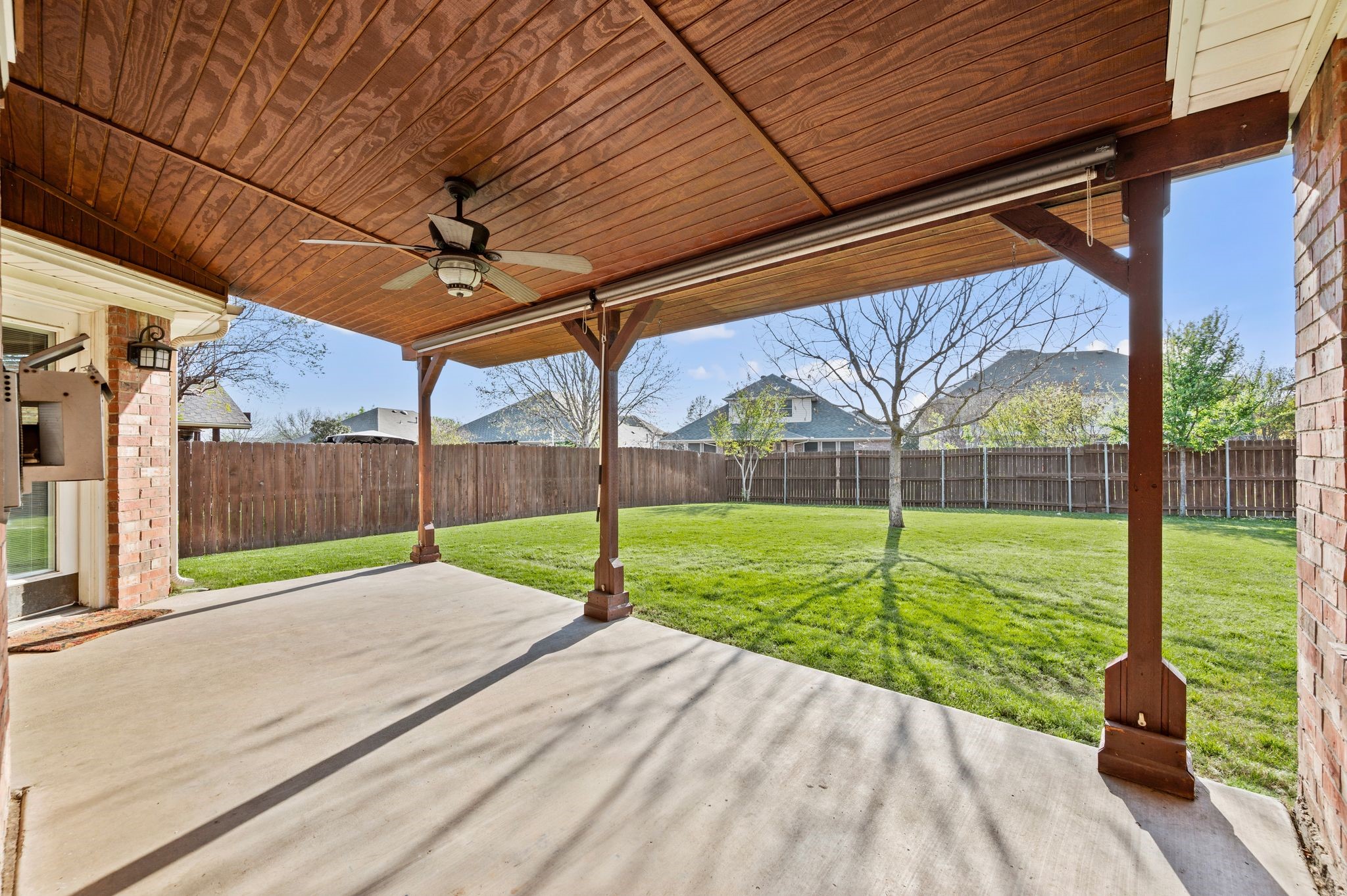 8625 Shadow Trace Drive