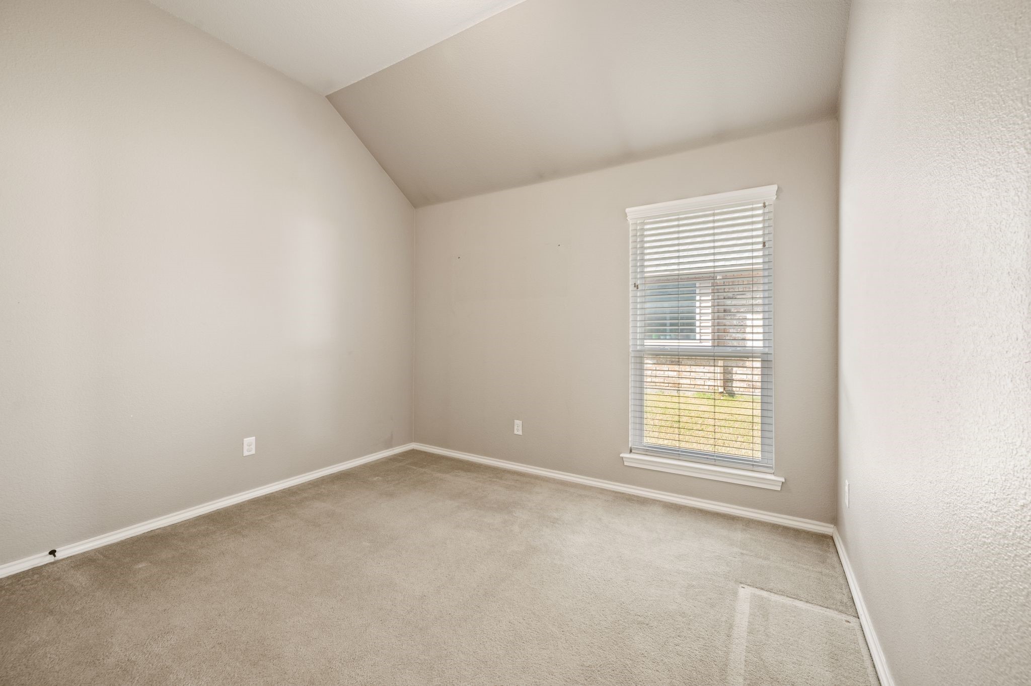 8625 Shadow Trace Drive