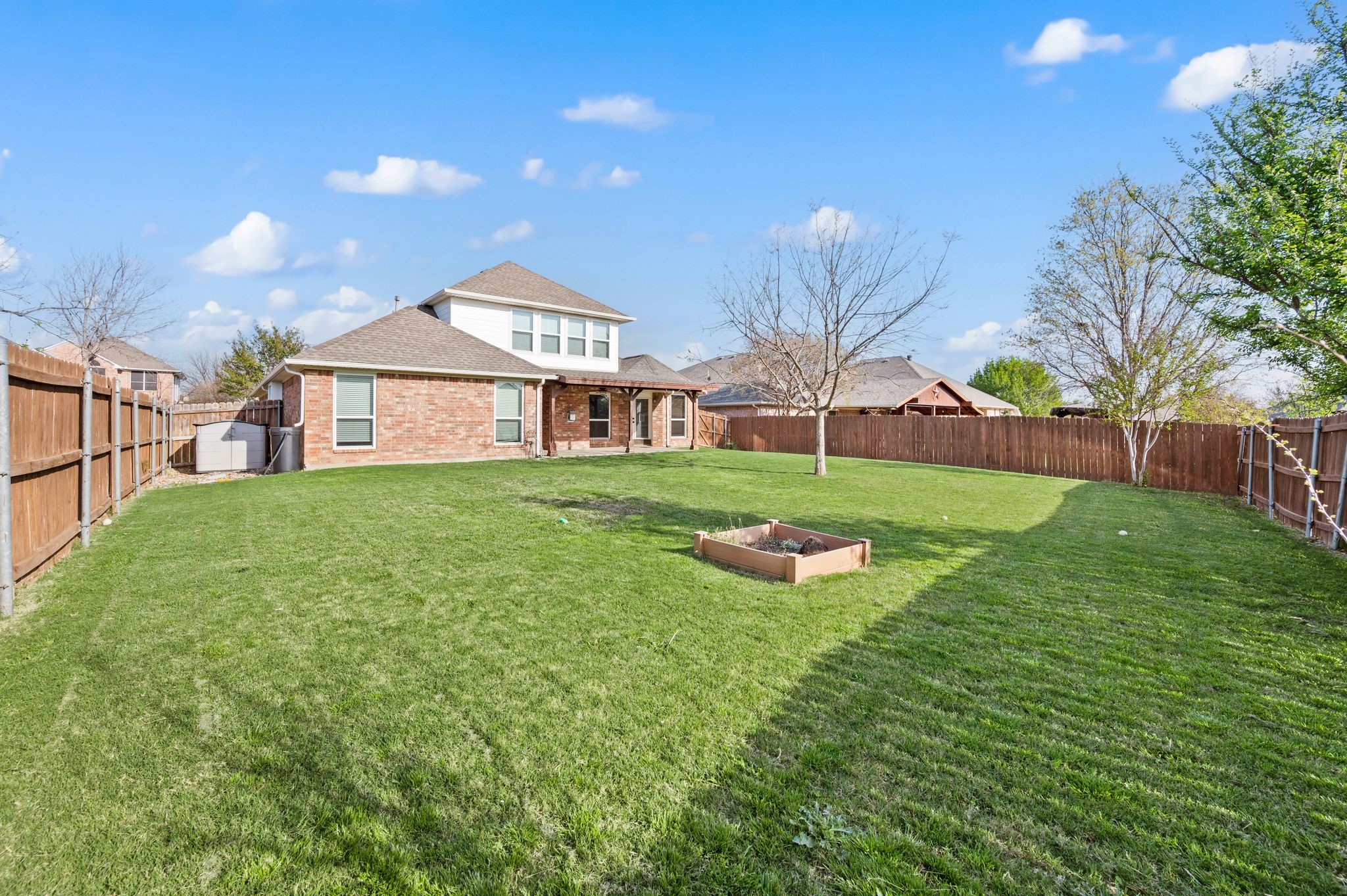 8625 Shadow Trace Drive