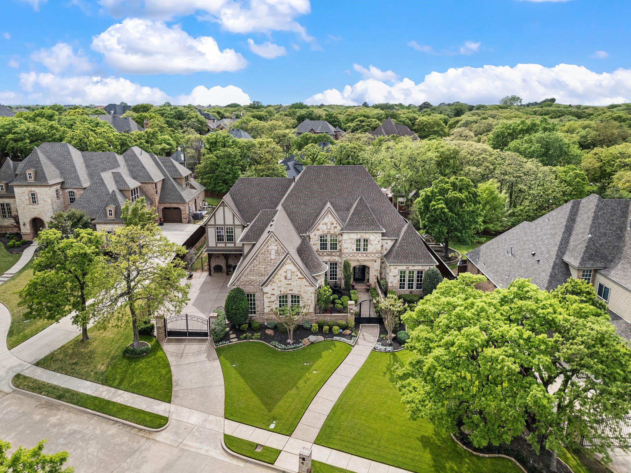 7308 Chanel Court