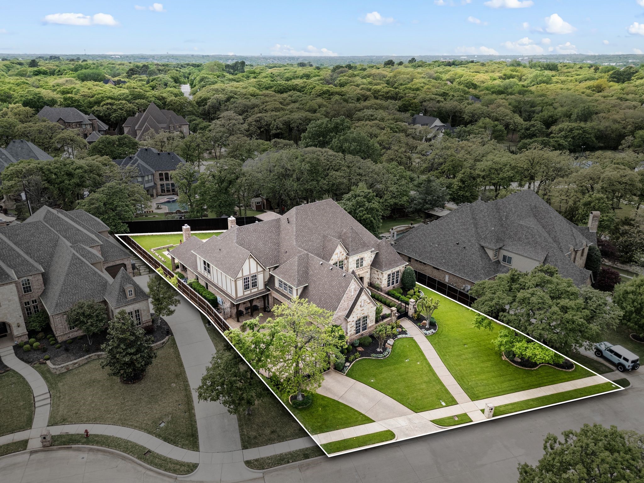 7308 Chanel Court