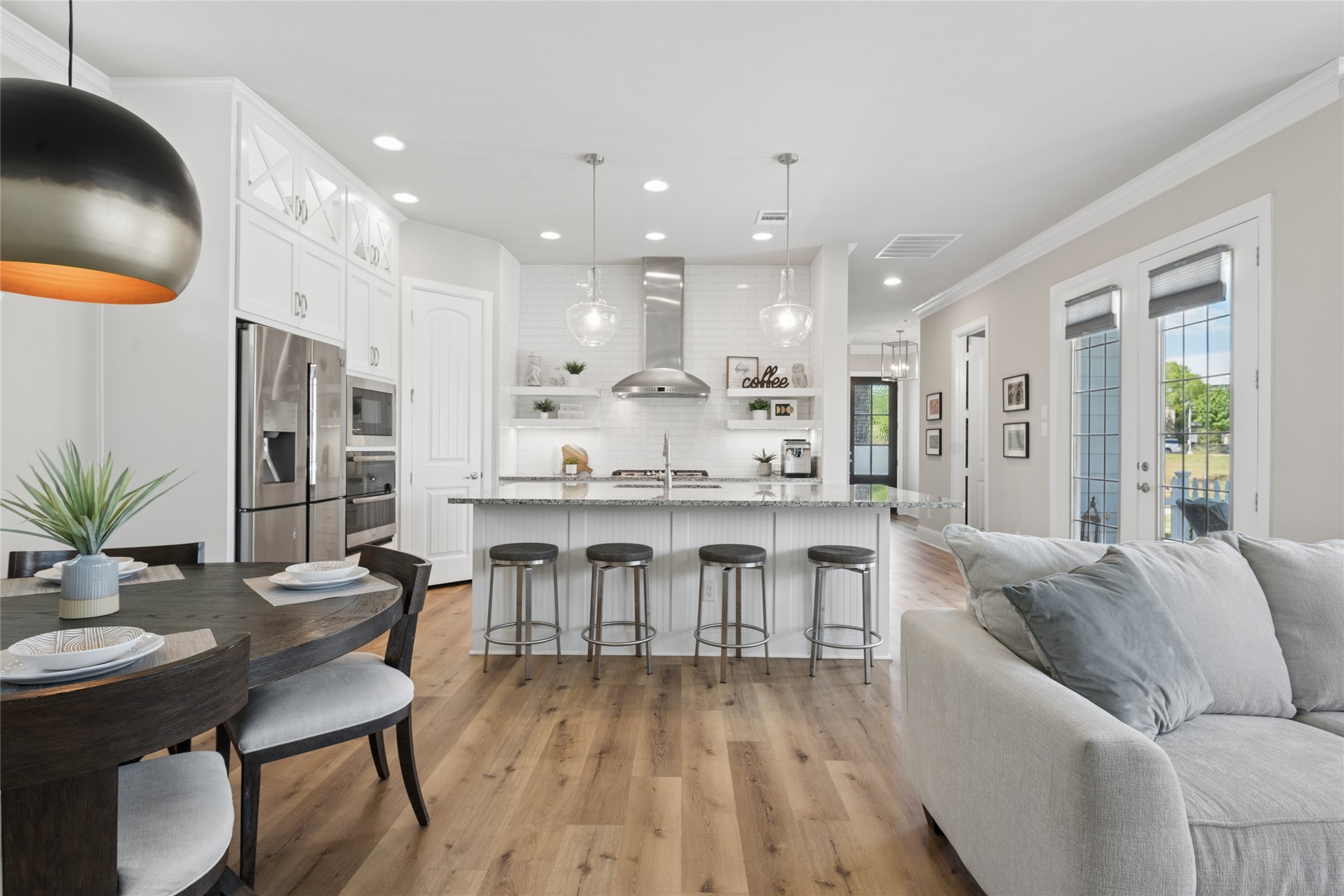 8777 Montreal Mews