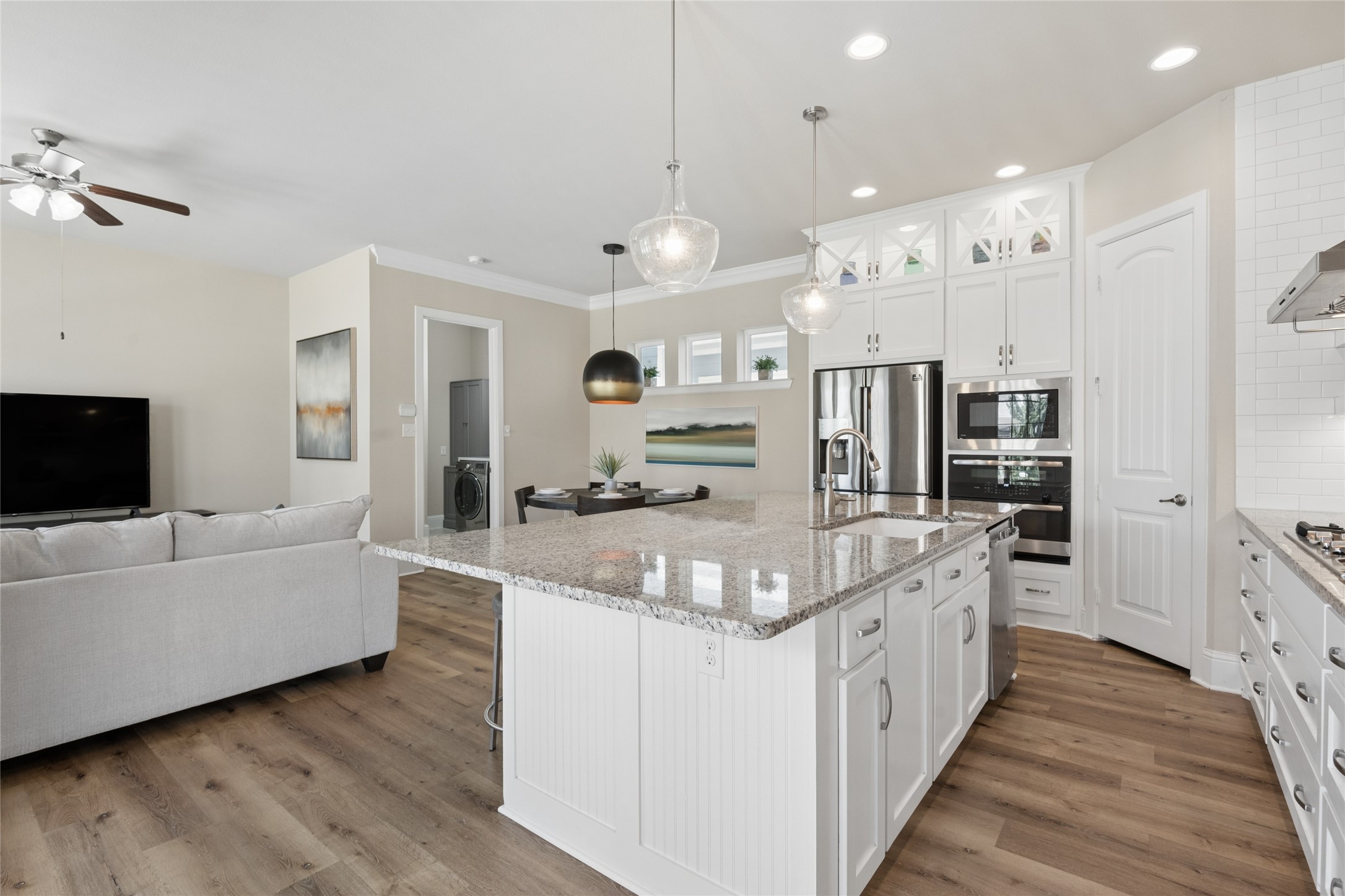8777 Montreal Mews